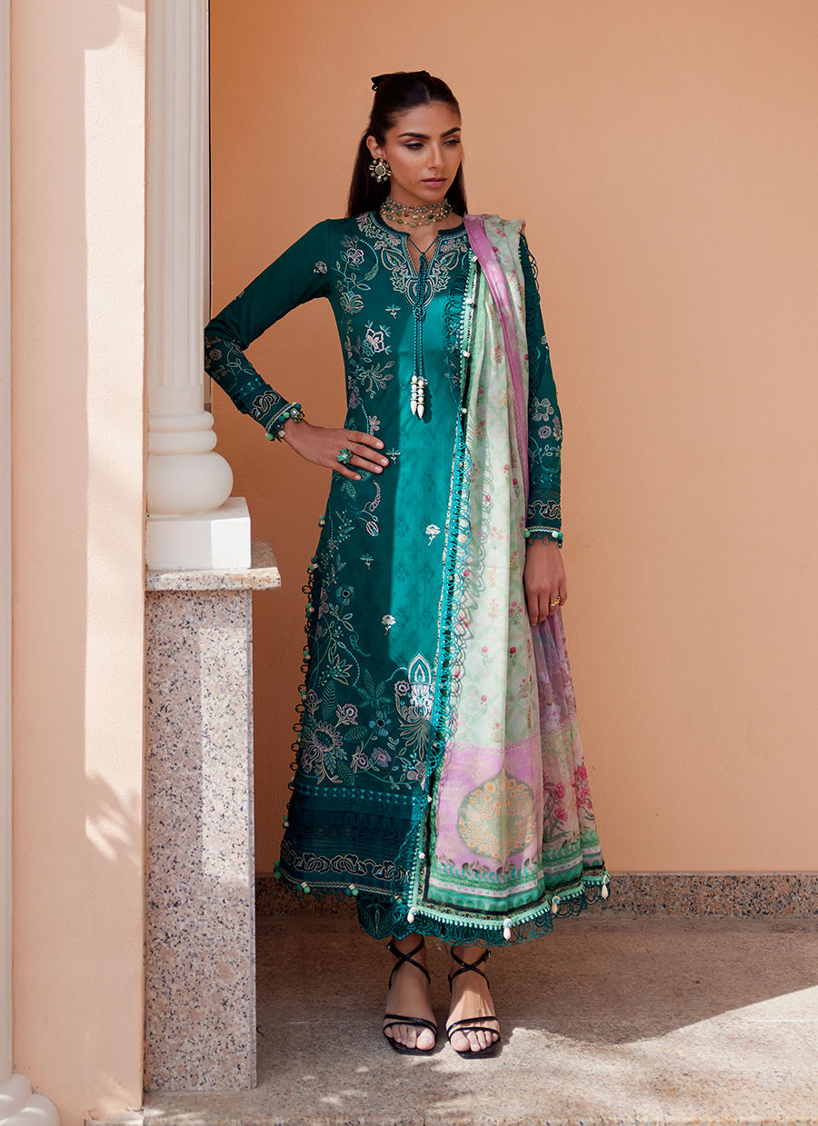 FARAH TALIB AZIZ FTA-04