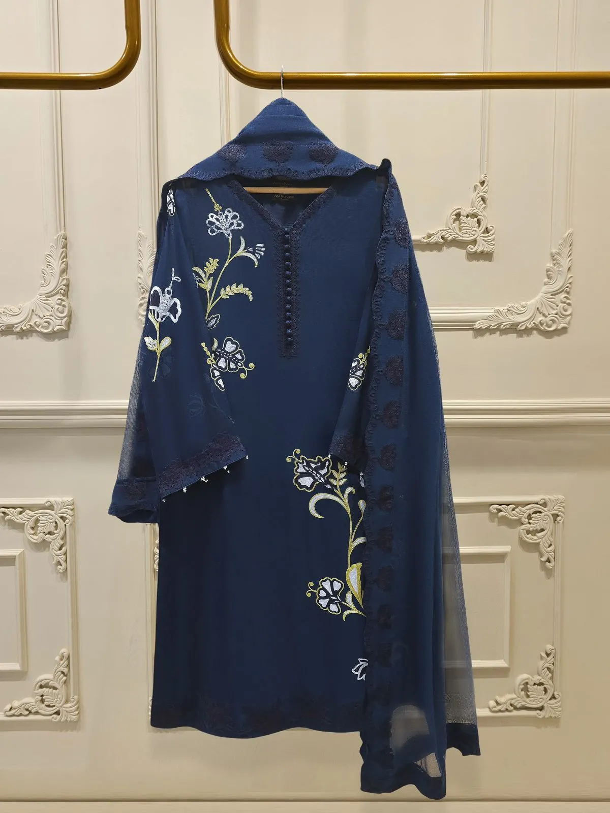 AGHA NOOR S111888