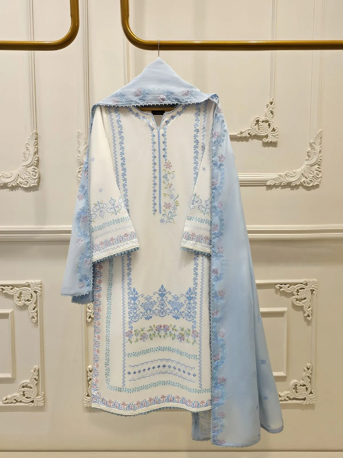 AGHA NOOR S111892