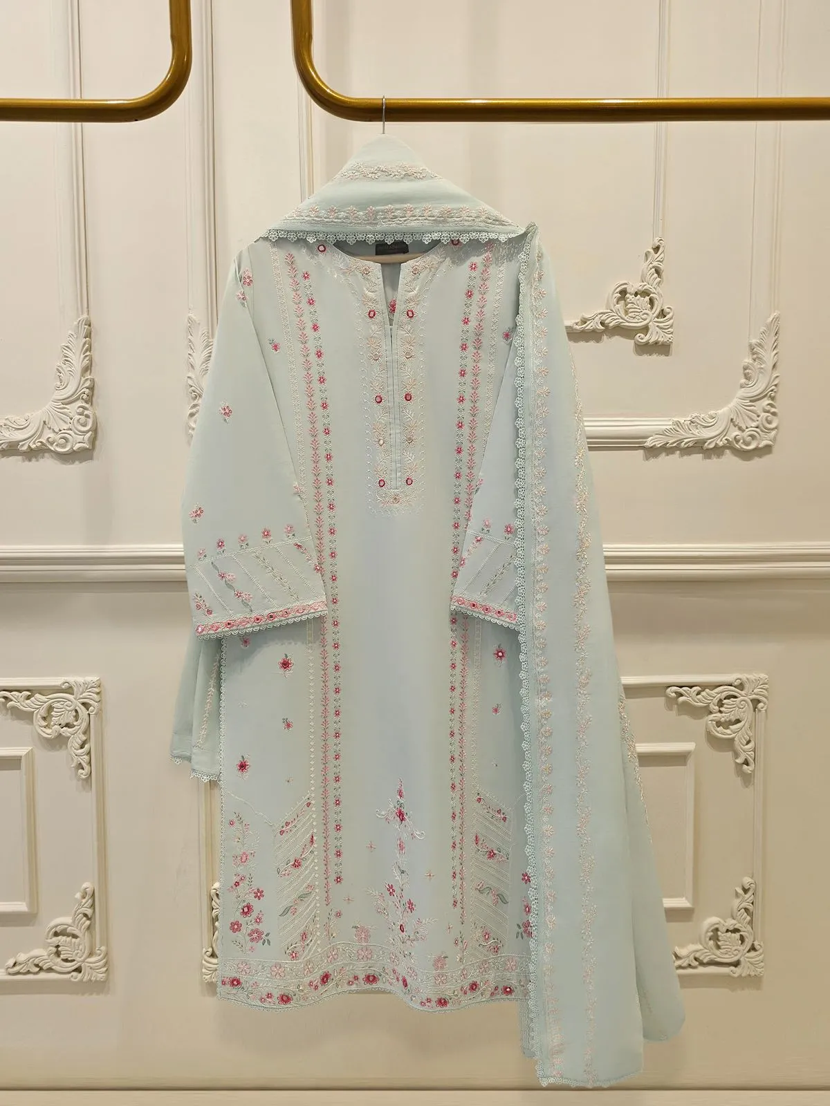 AGHA NOOR S111918