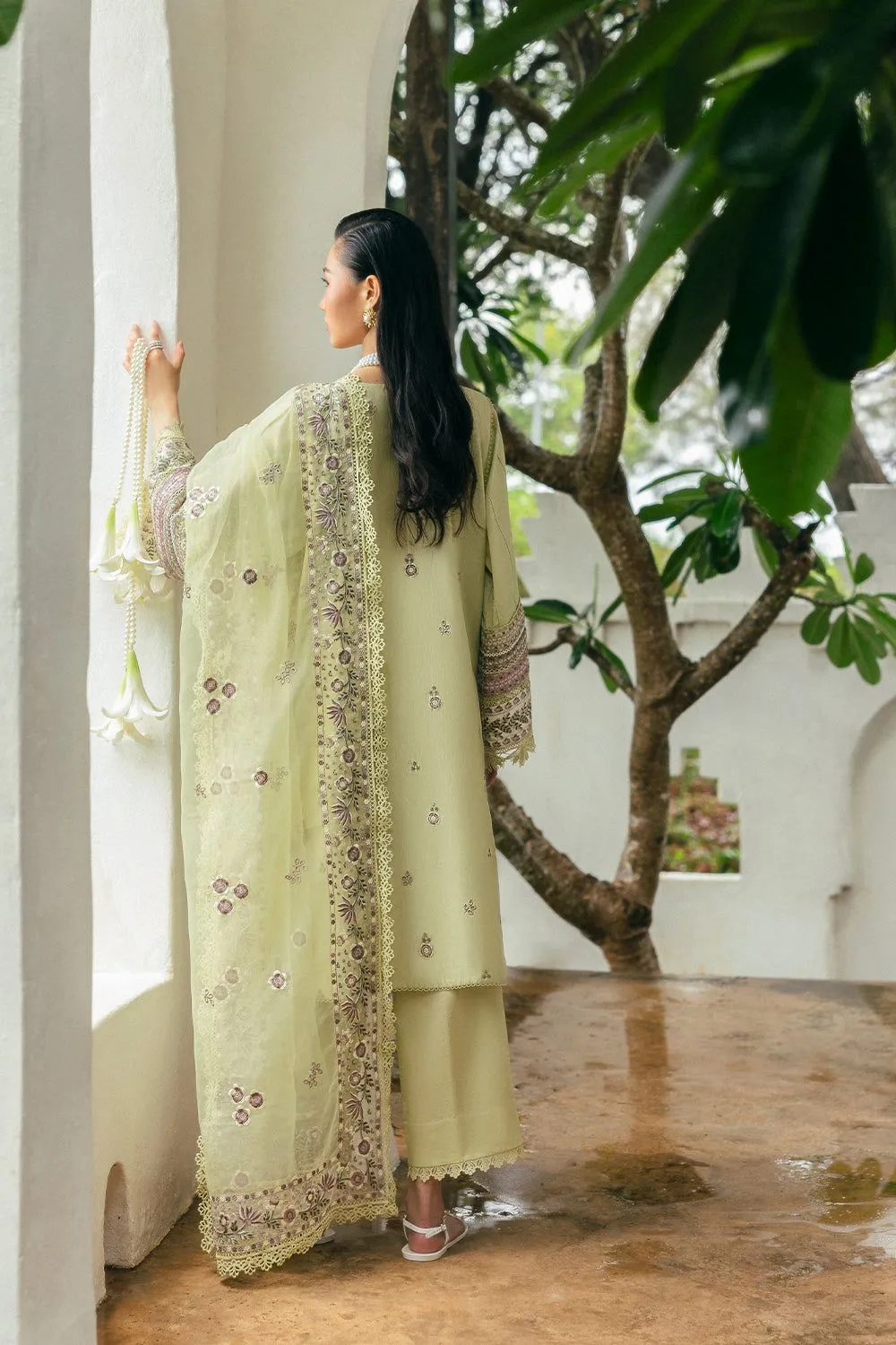 SAIRA RIZWAN ELAN SREP01-25