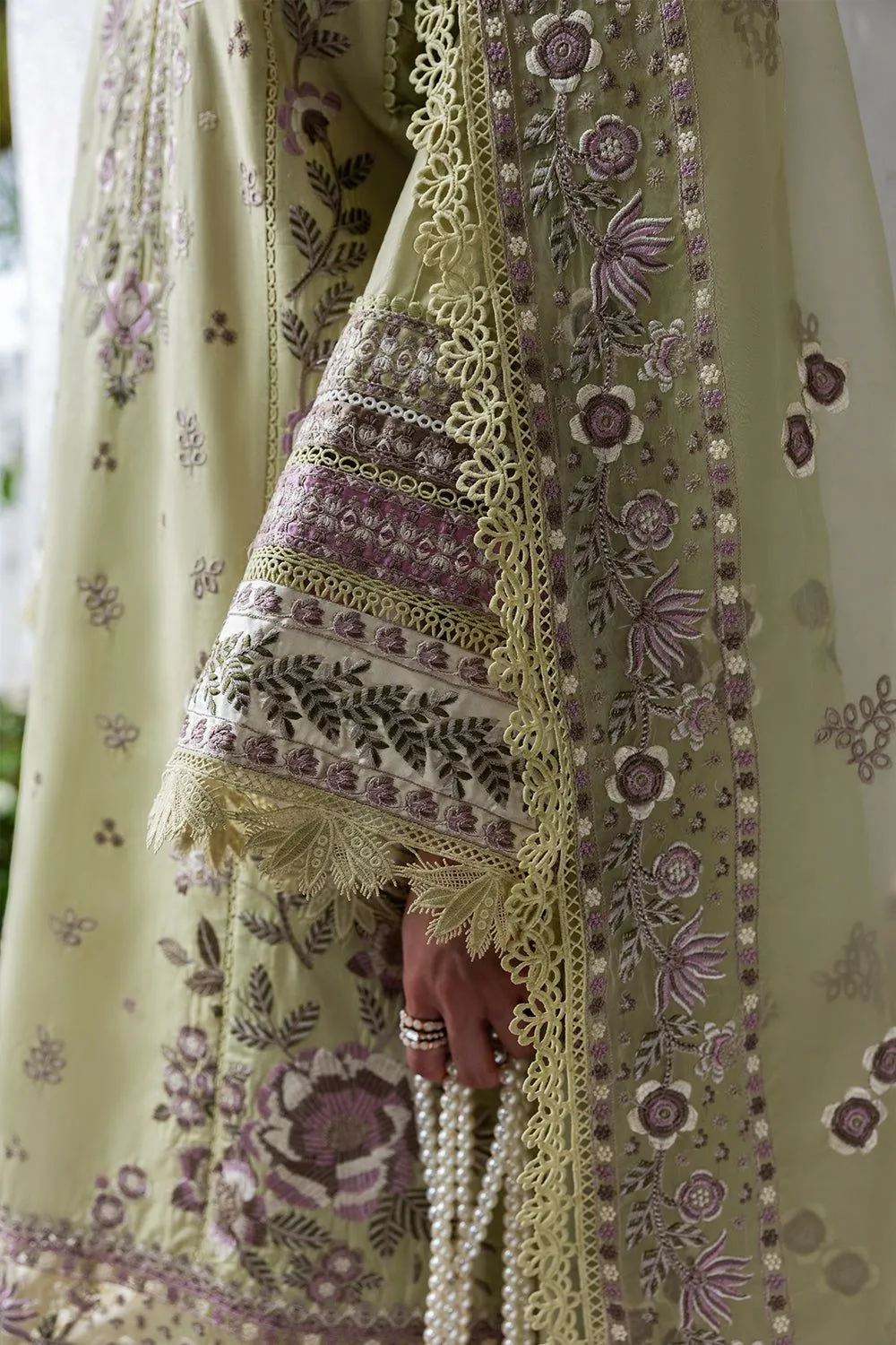 SAIRA RIZWAN ELAN SREP01-25