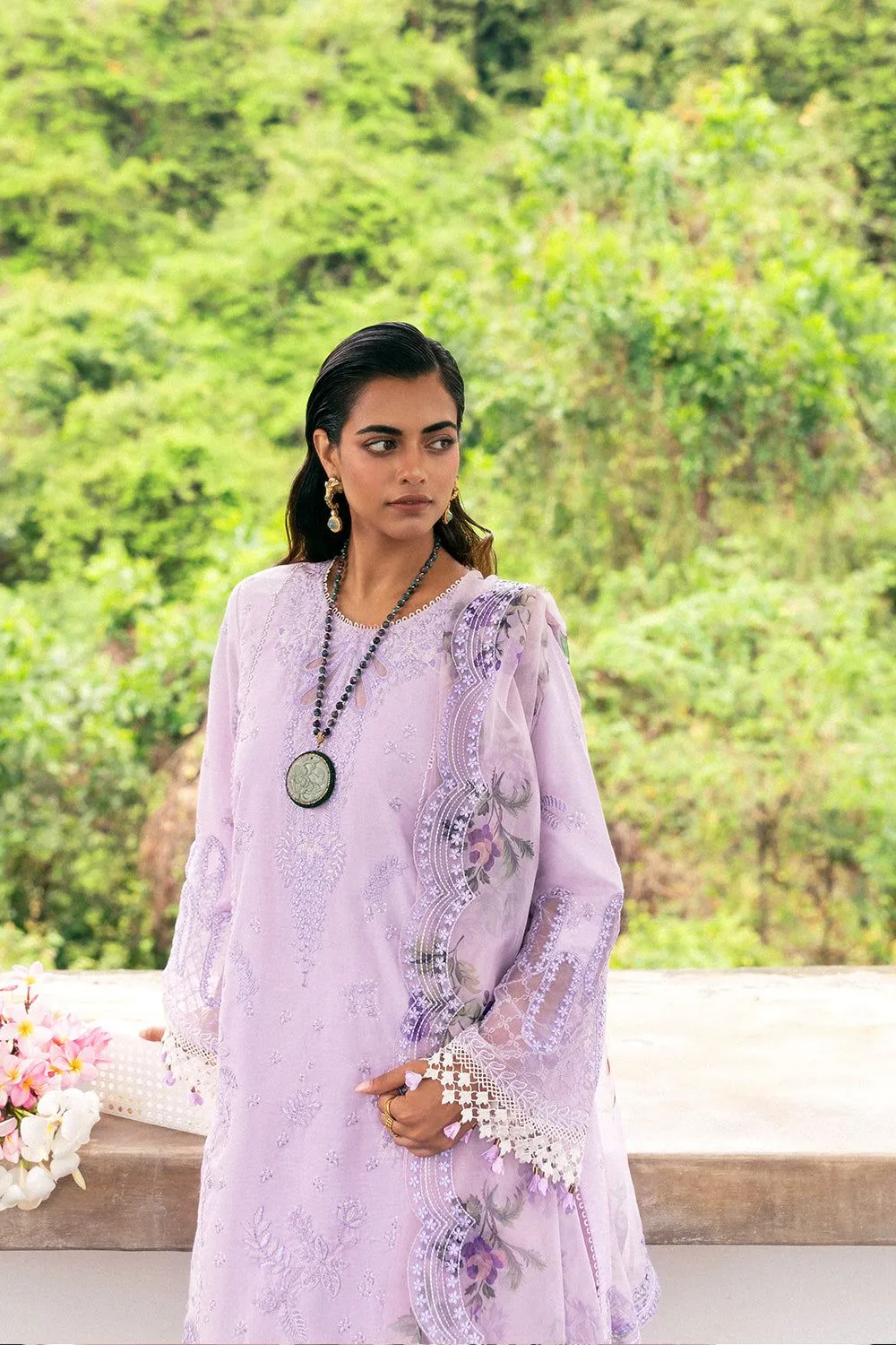 SAIRA RIZWAN JARDIN SREP07-25