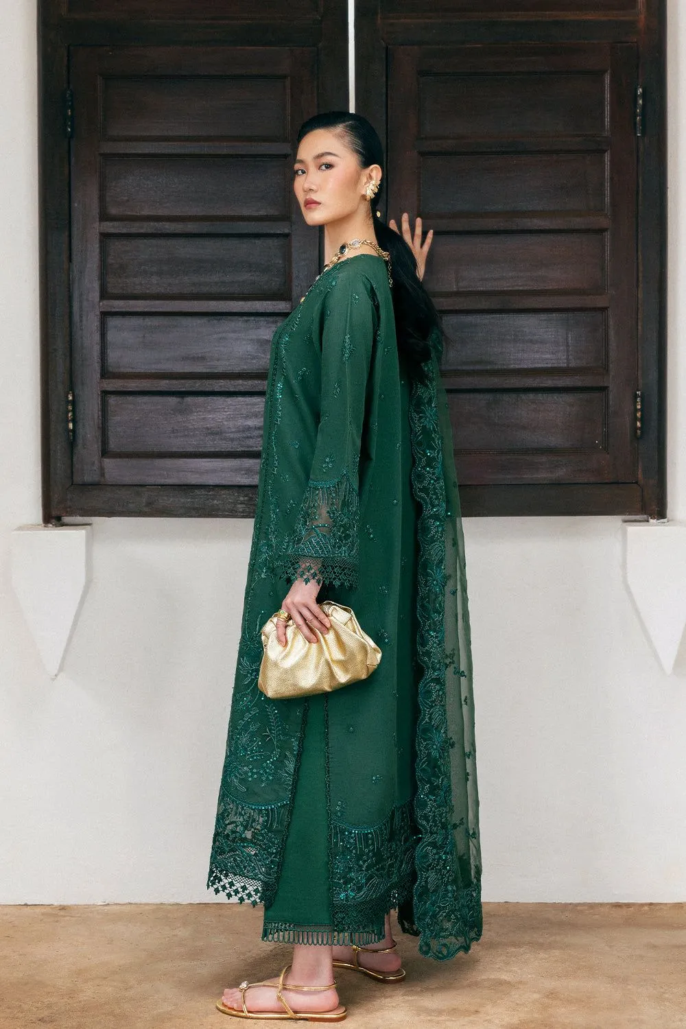 SAIRA RIZWAN CLAIR SREP08-25