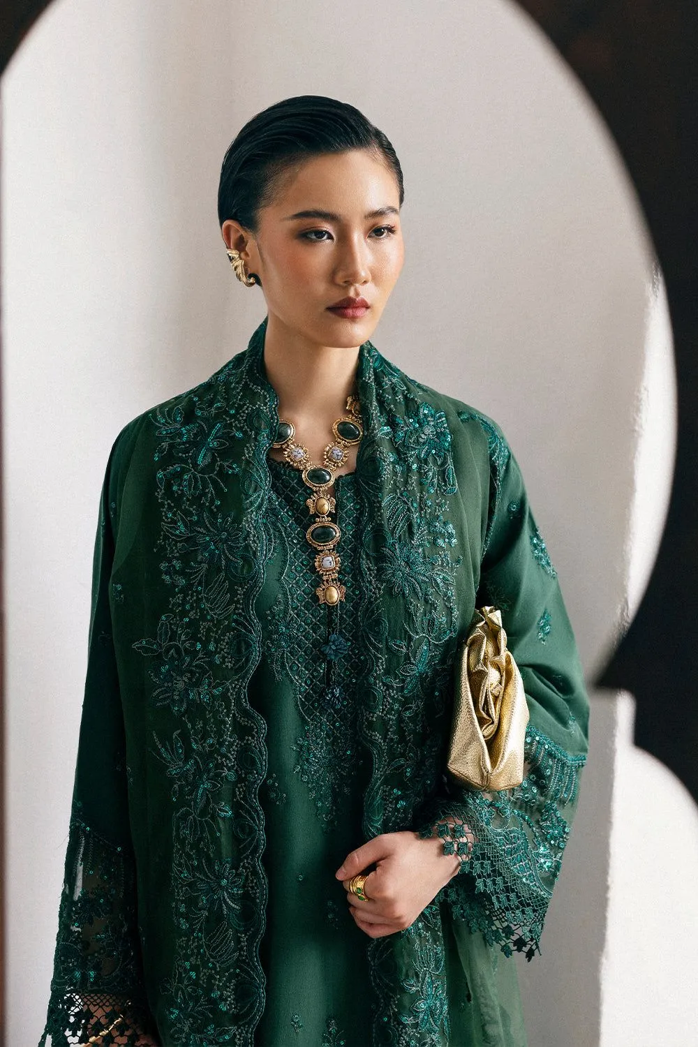 SAIRA RIZWAN CLAIR SREP08-25