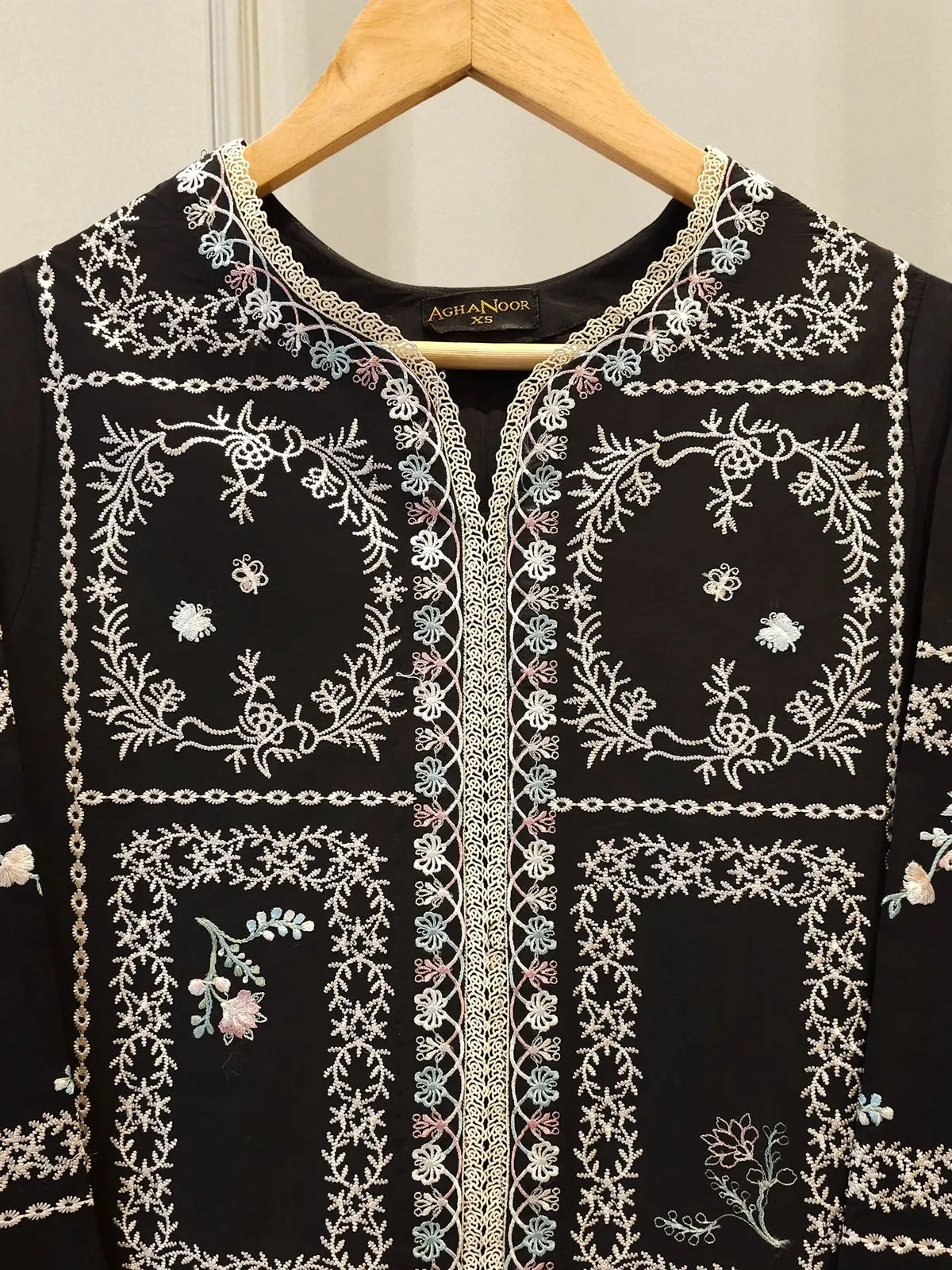 AGHA NOOR S111936