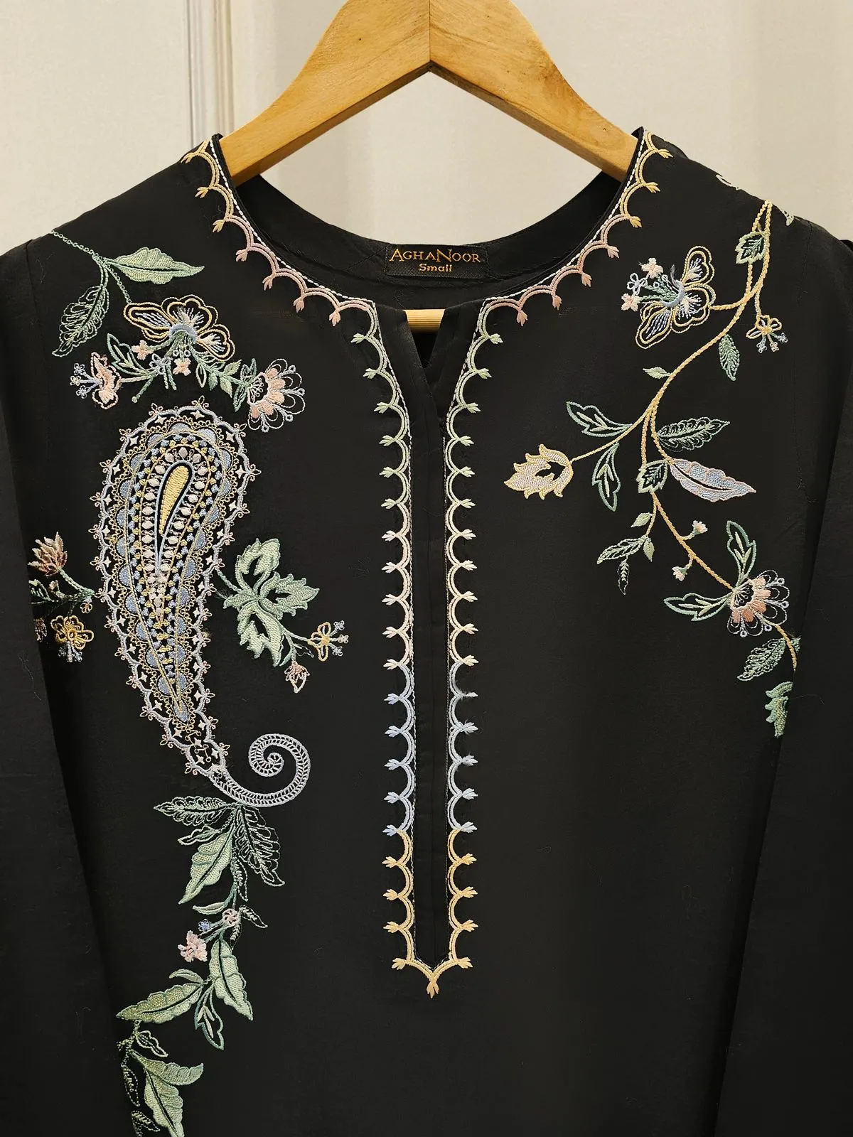 AGHA NOOR S111962