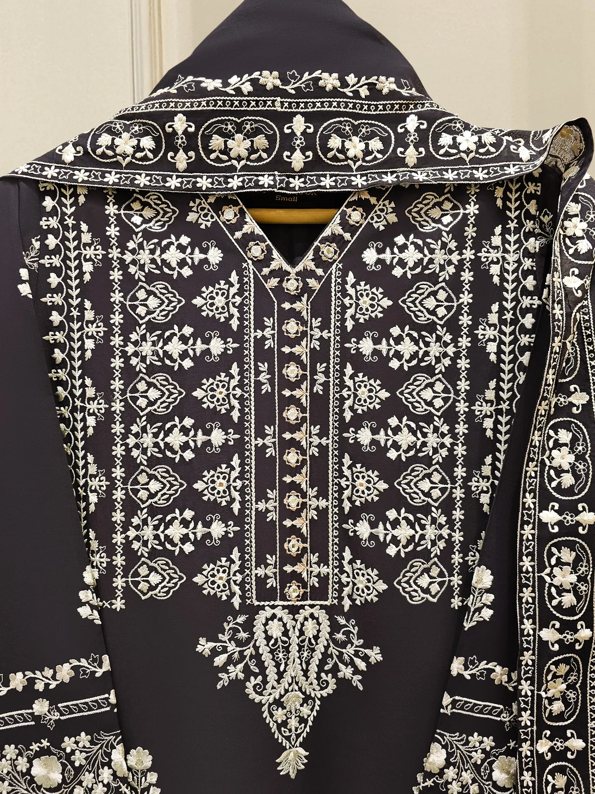 AGHA NOOR S111917