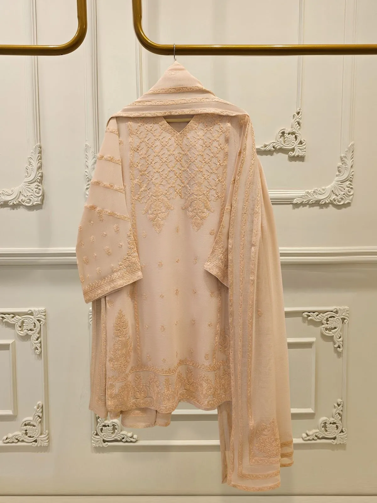 AGHA NOOR S111997
