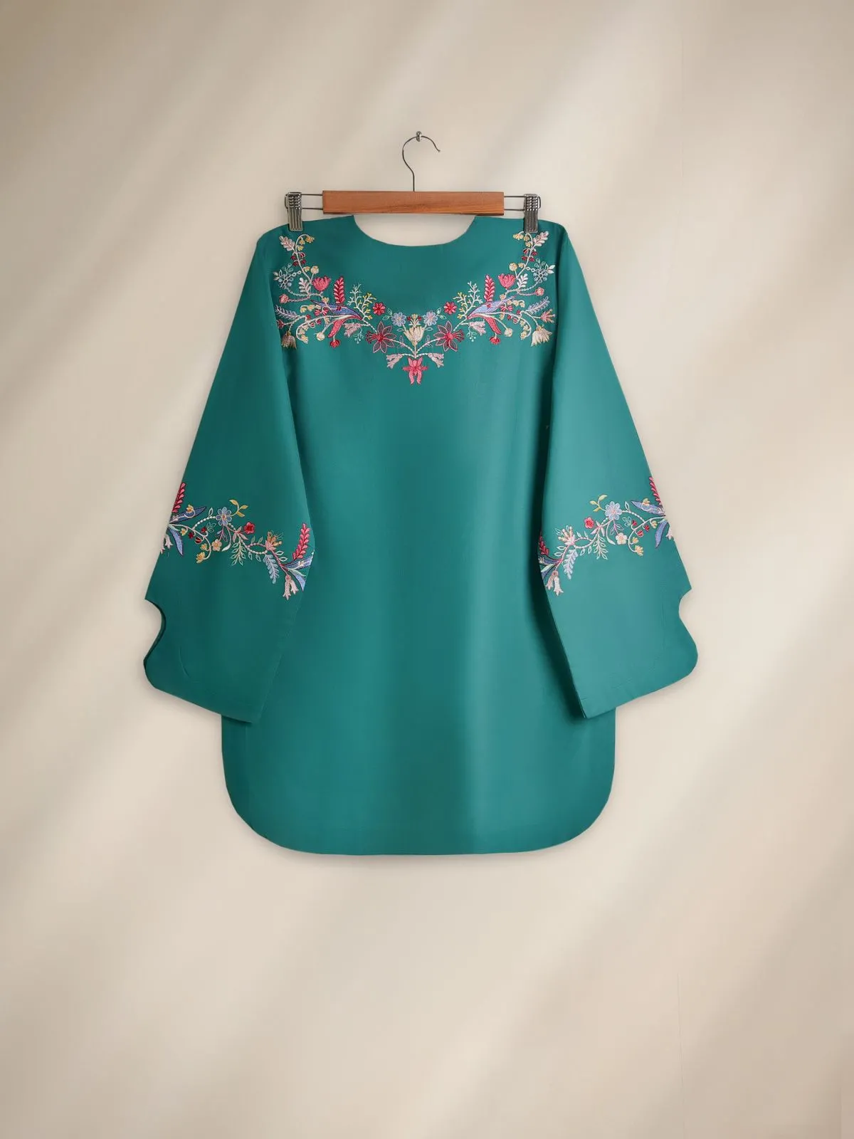 AGHA NOOR WS00117