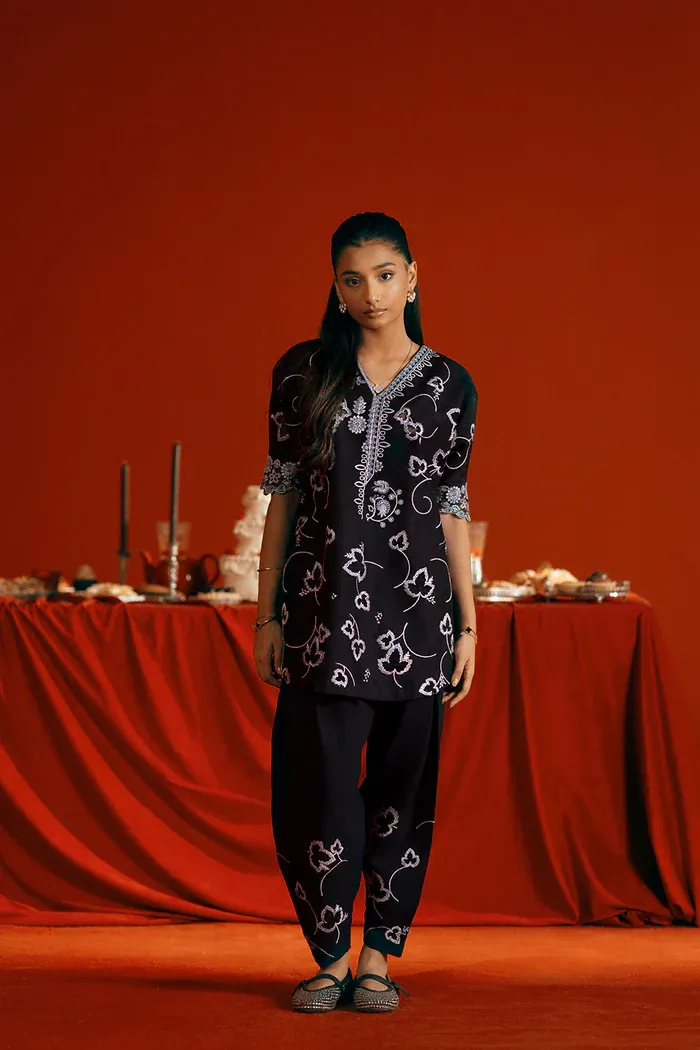 SAIRA RIZWAN JOOLIE BLACK - JBP25-06