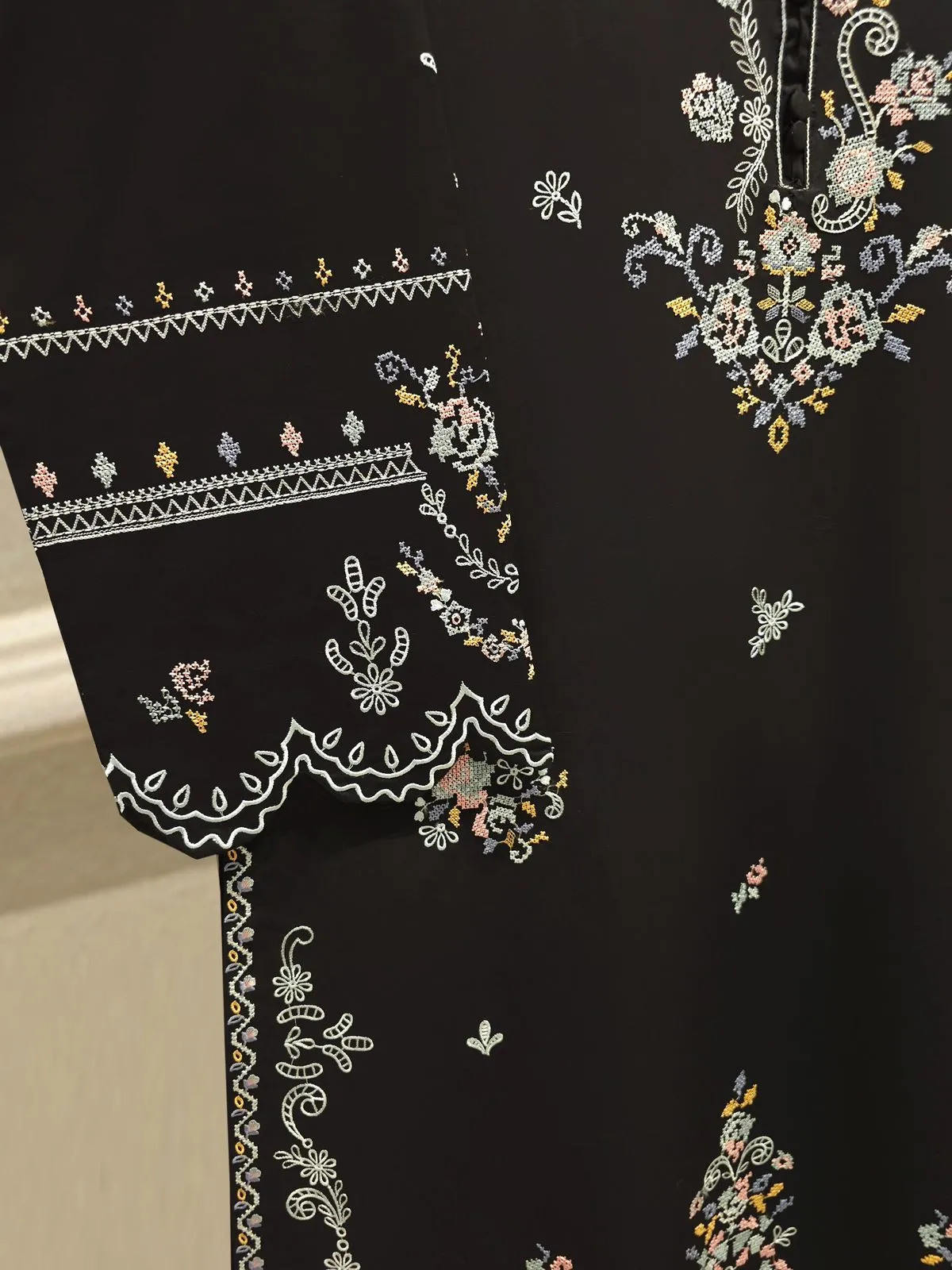 AGHA NOOR S112111