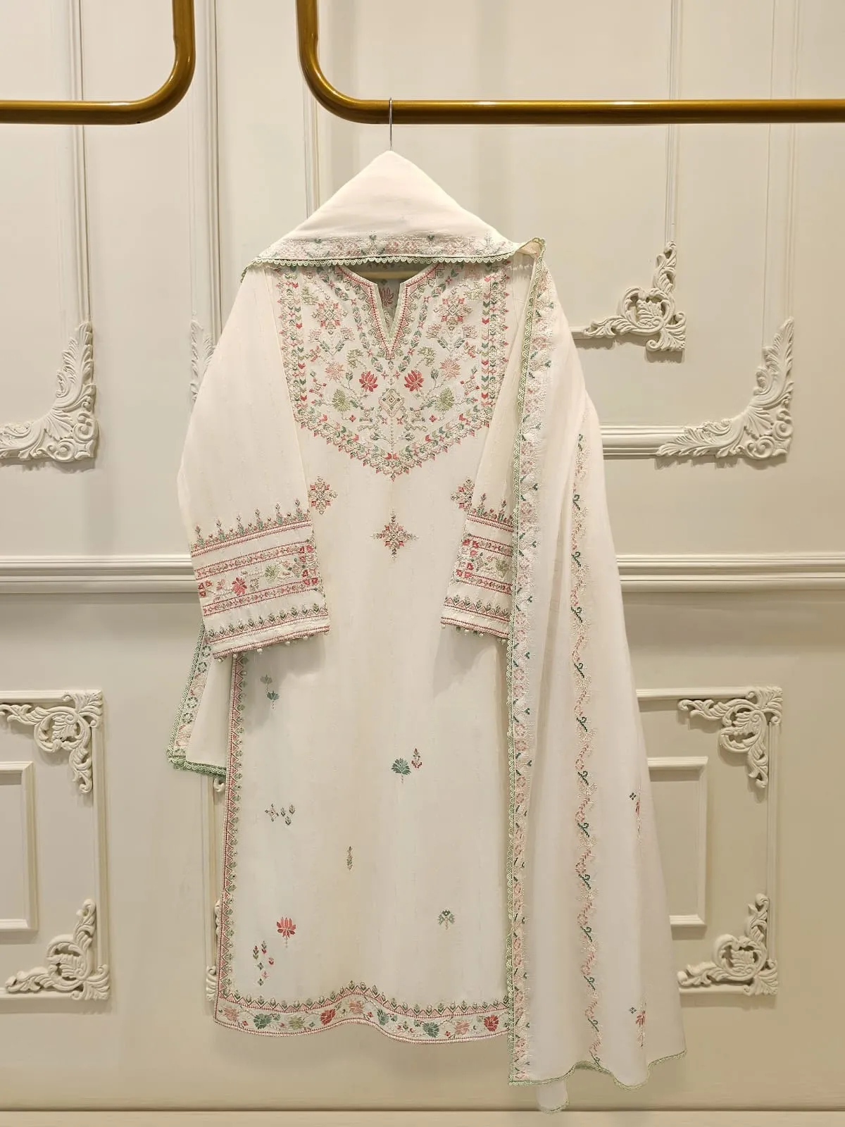 AGHA NOOR S112142