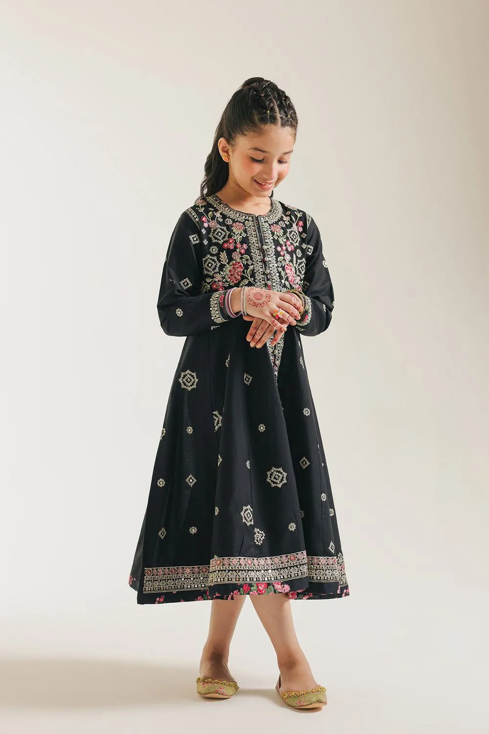 ETHNC KIDS EMBROIDERED PISHWAS