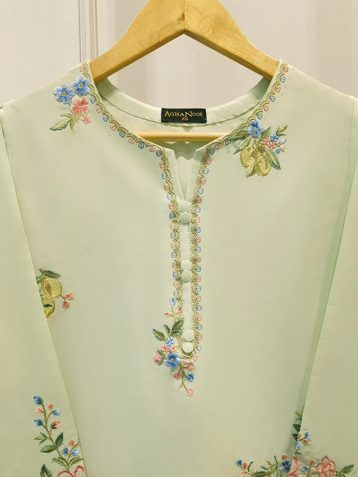 AGHA NOOR S112211