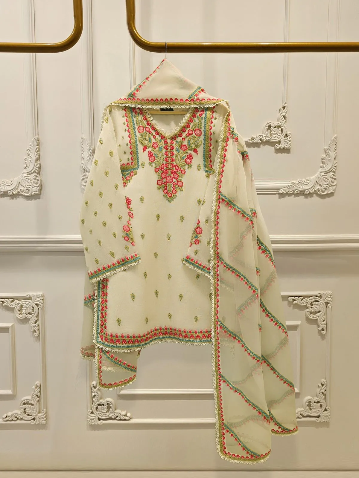 AGHA NOOR S112187