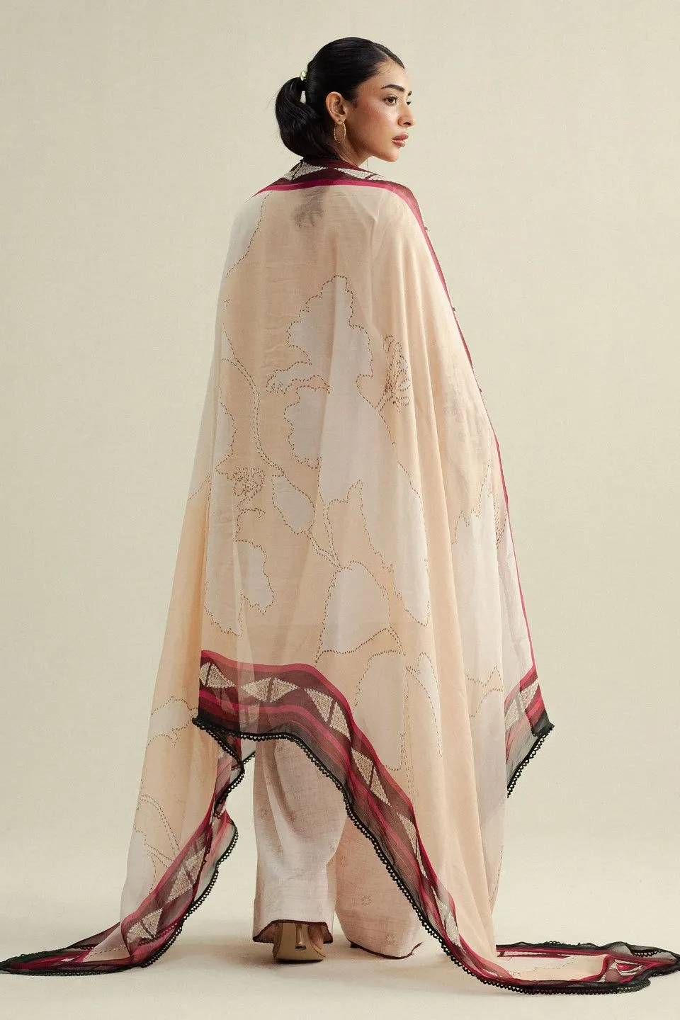 COCO BY ZARA SHAHJAHAN LILT-7B