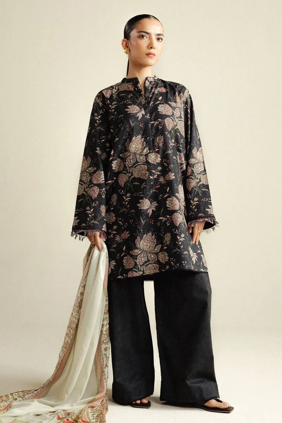COCO BY ZARA SHAHJAHAN DAISY-8B