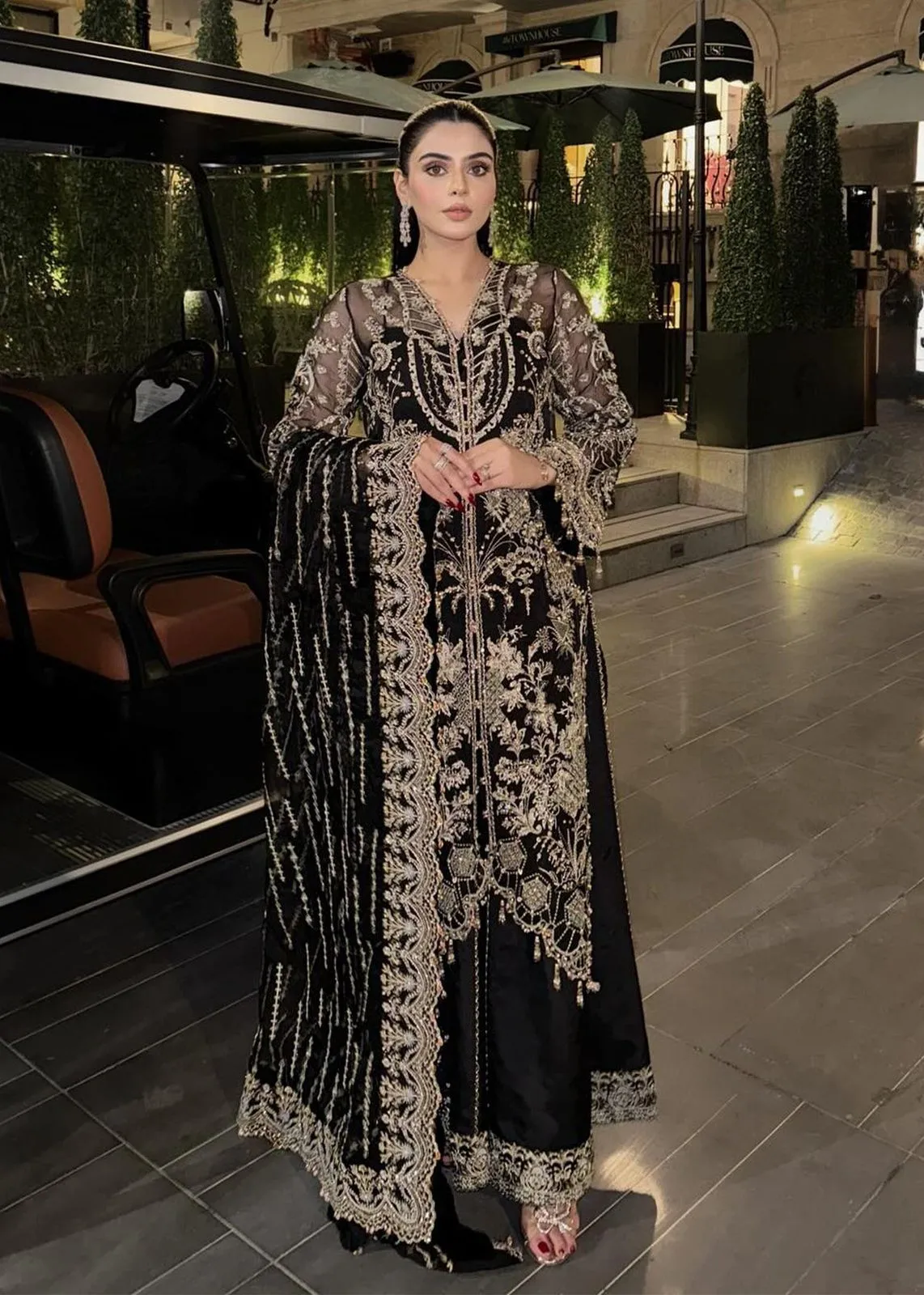 KANWAL MALIK Huriya