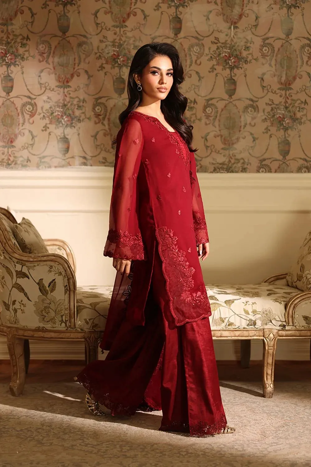 AZURE ENSEMBLES Cherry Veil