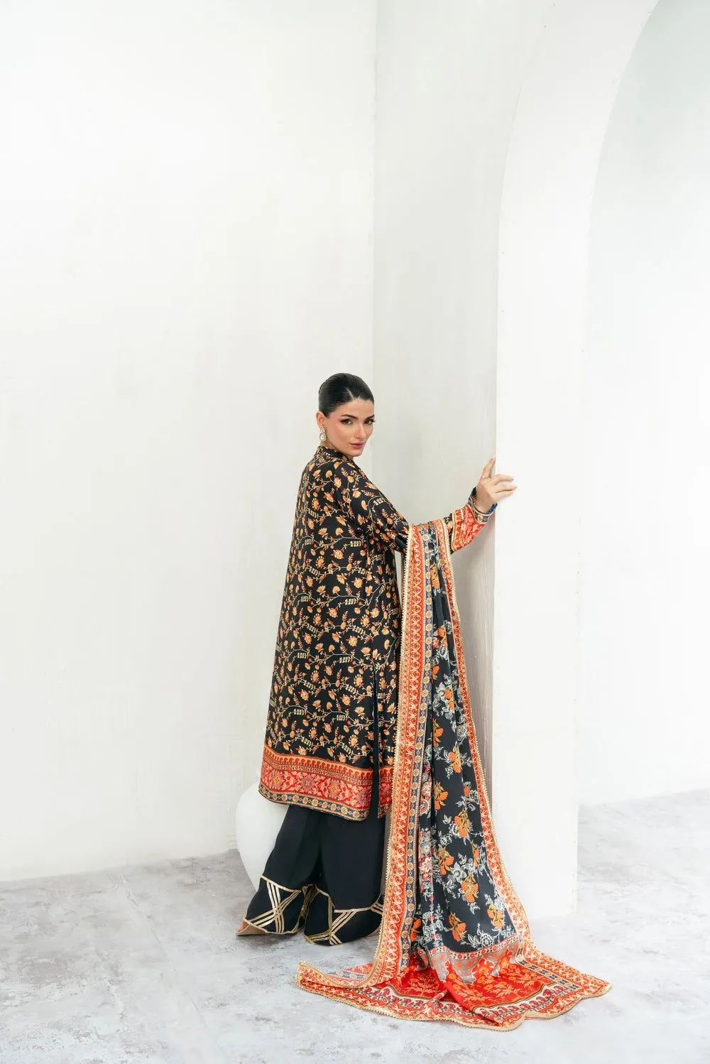 AGHA NOOR BRIDAL NAILA