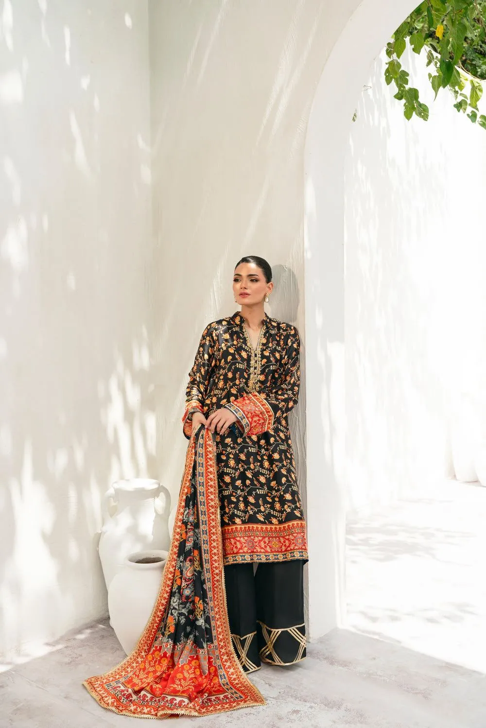 AGHA NOOR BRIDAL NAILA