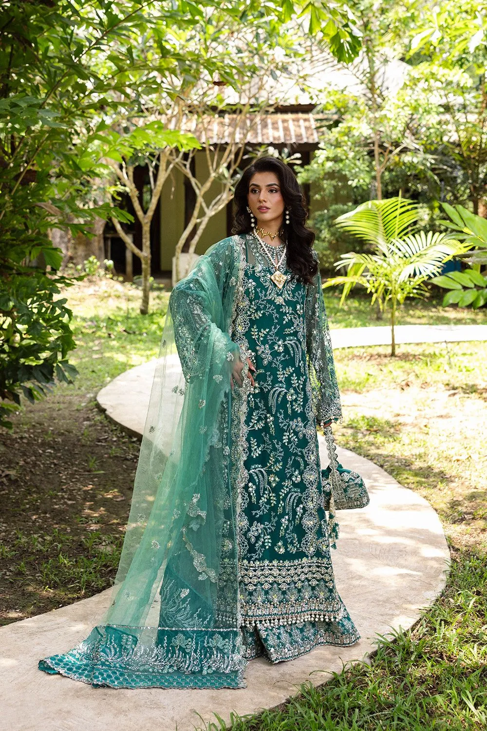 SAIRA RIZWAN KIANA-SRF25-04