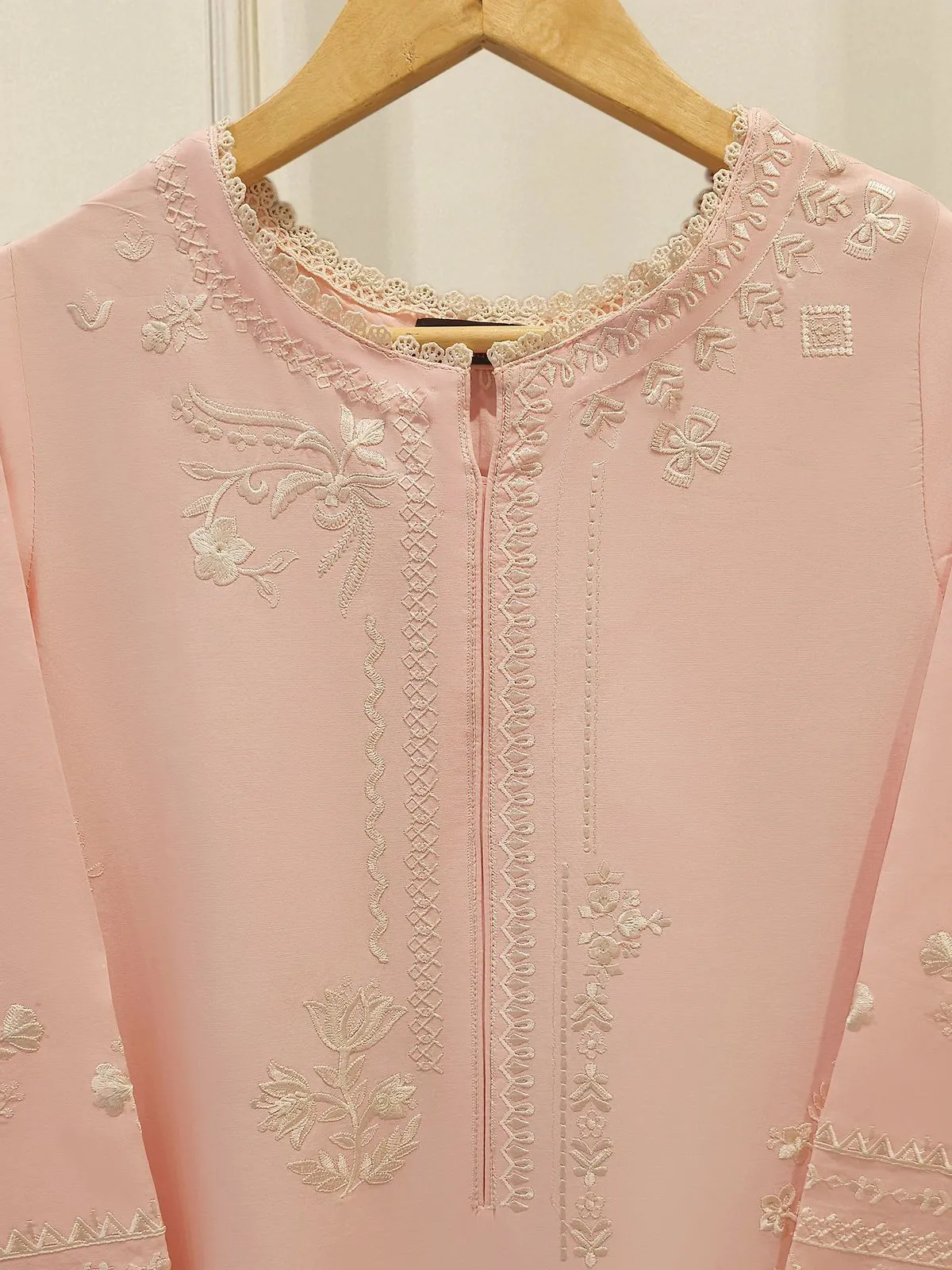 AGHA NOOR S112204