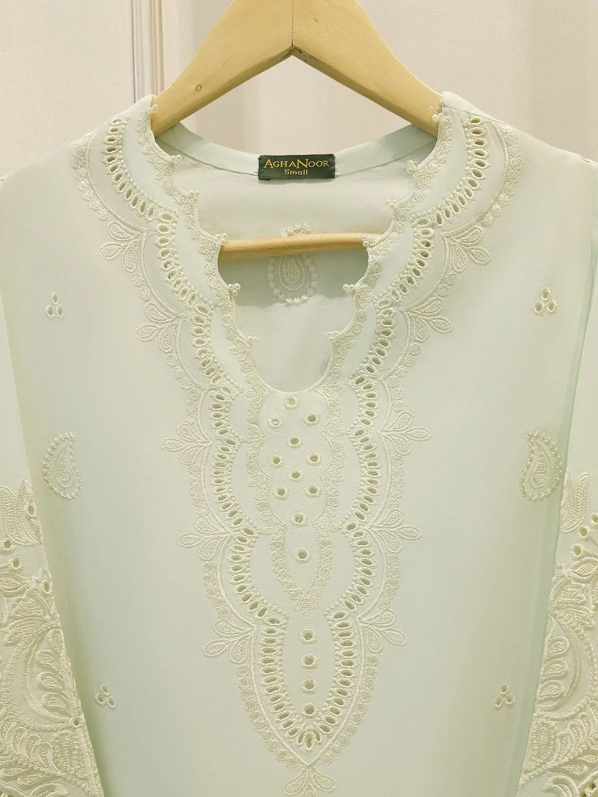 AGHA NOOR S112422