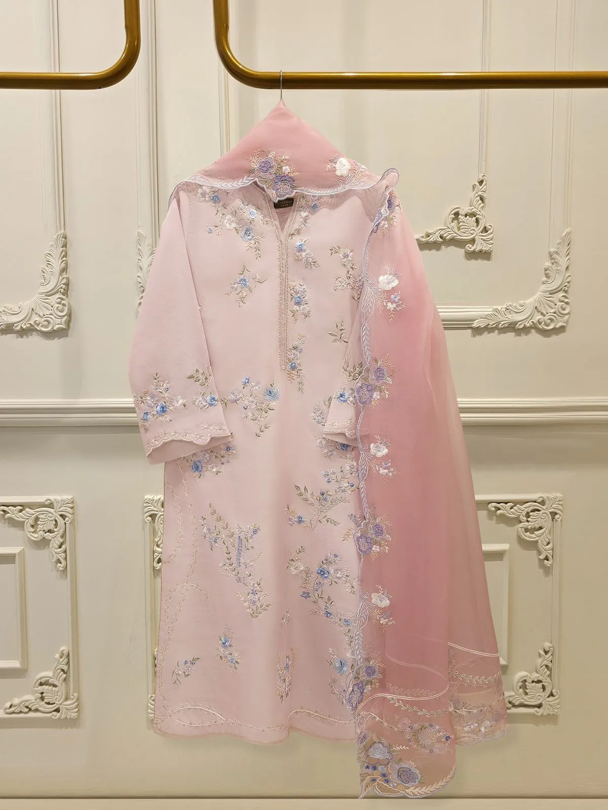 AGHA NOOR S112424
