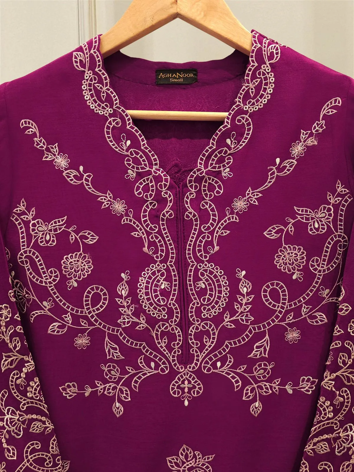 AGHA NOOR S112483