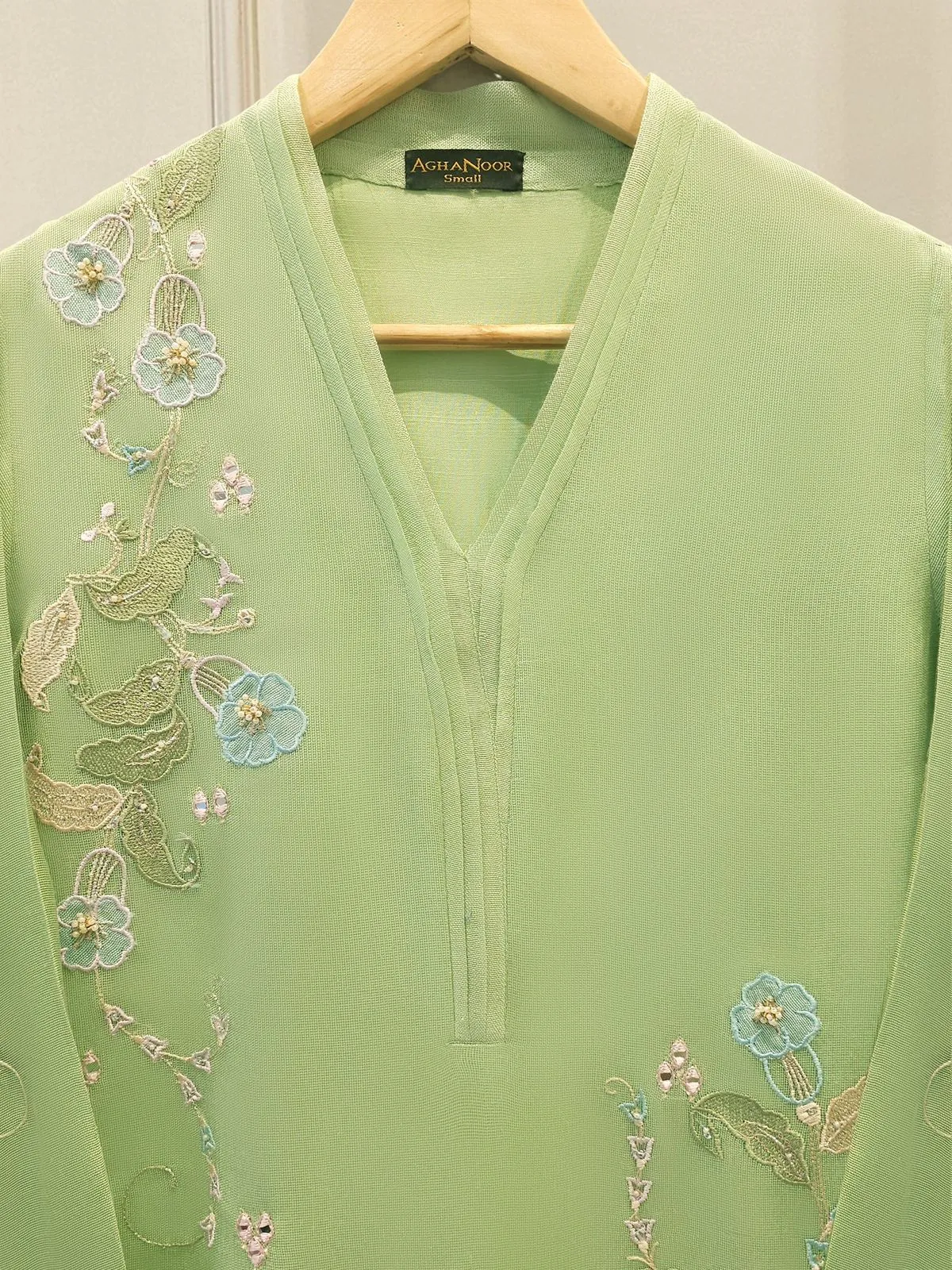 AGHA NOOR  S112420