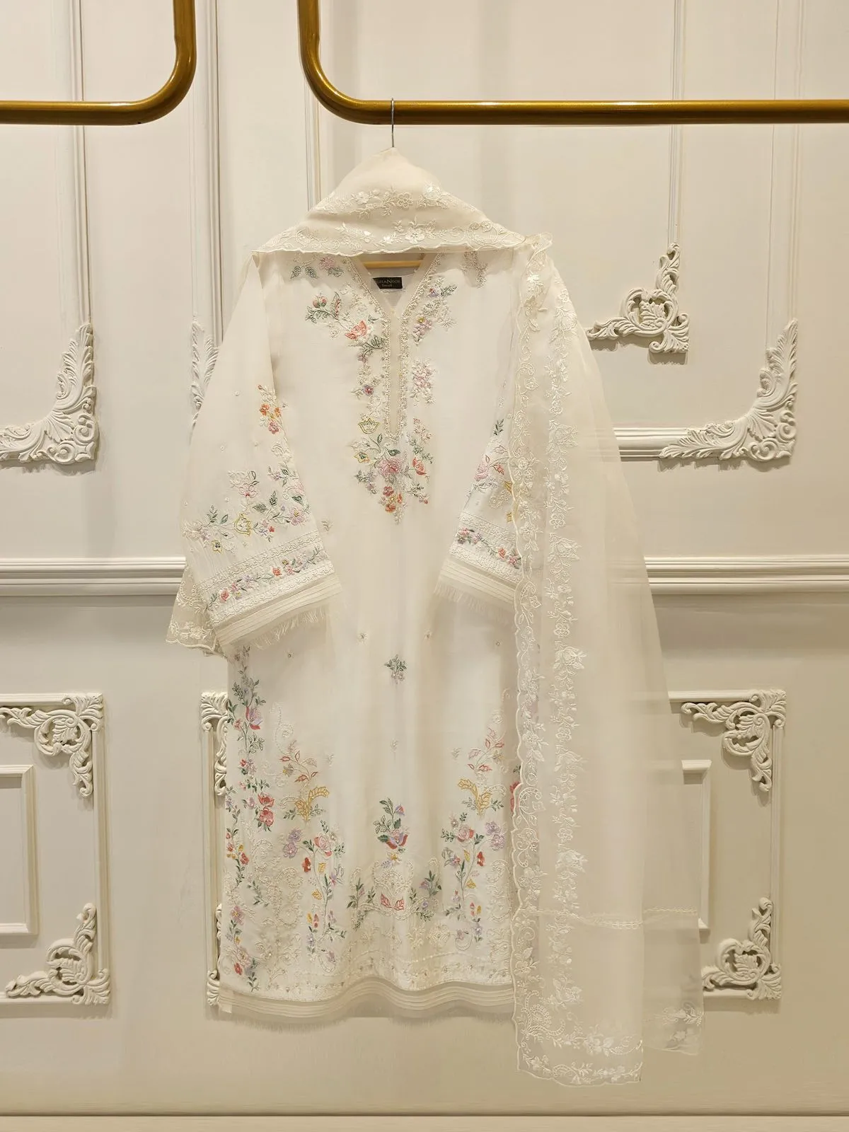 AGHA NOOR S112580