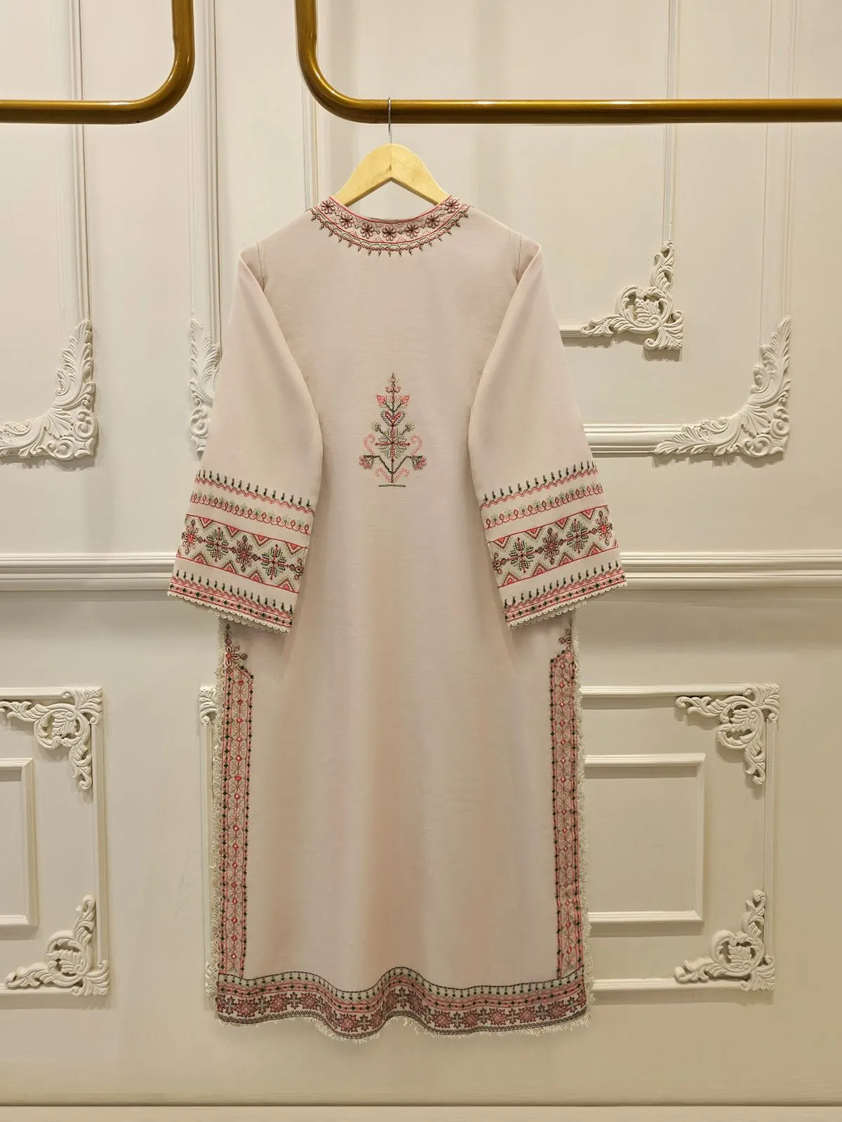 AGHA NOOR S112561