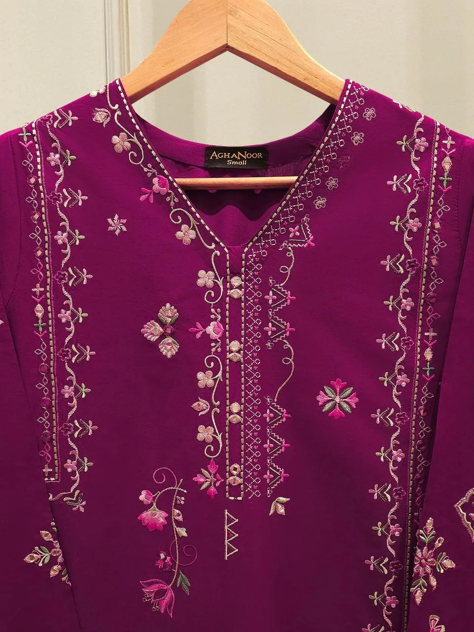 AGHA NOOR S112708