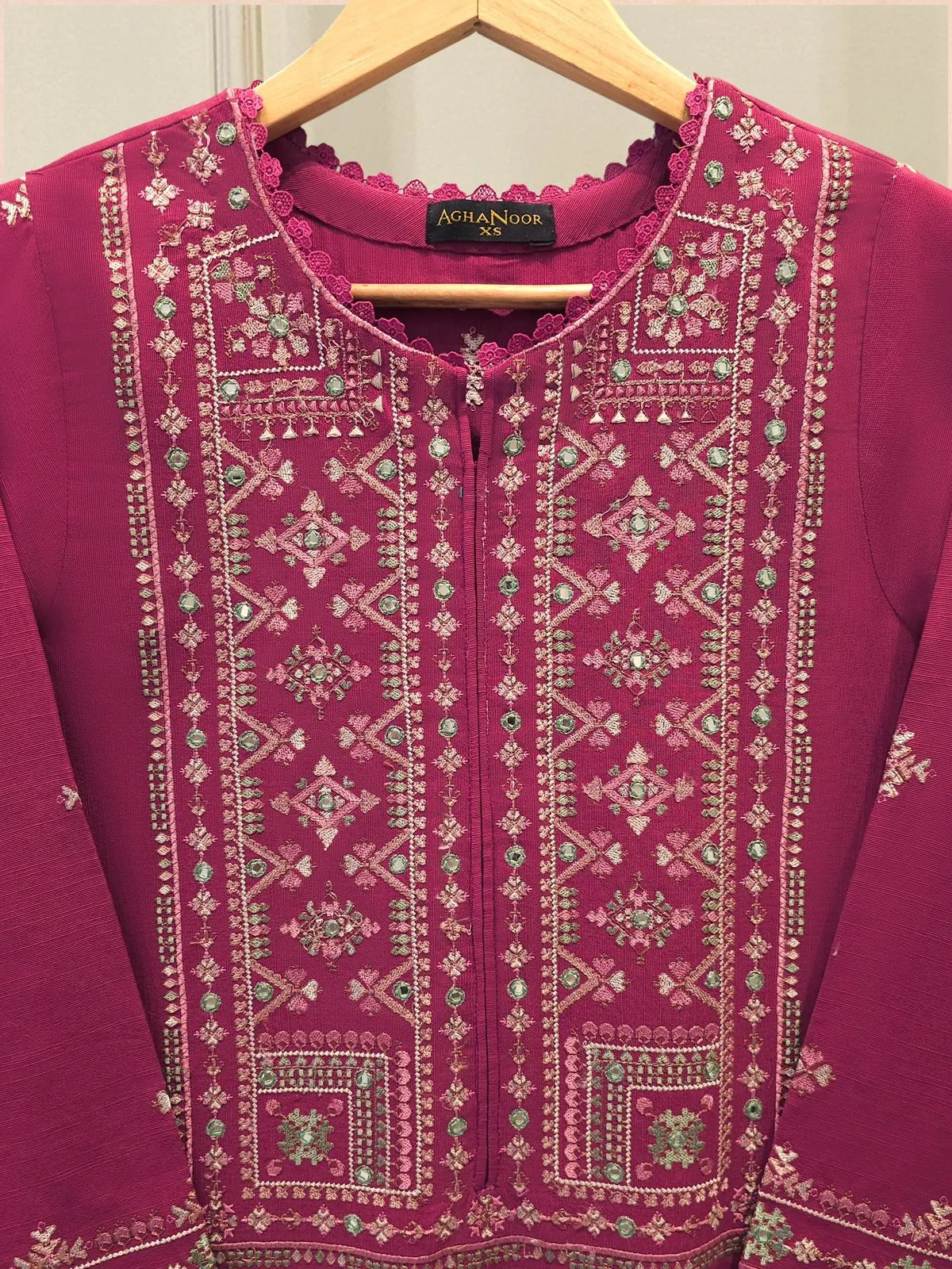 AGHA NOOR S112827