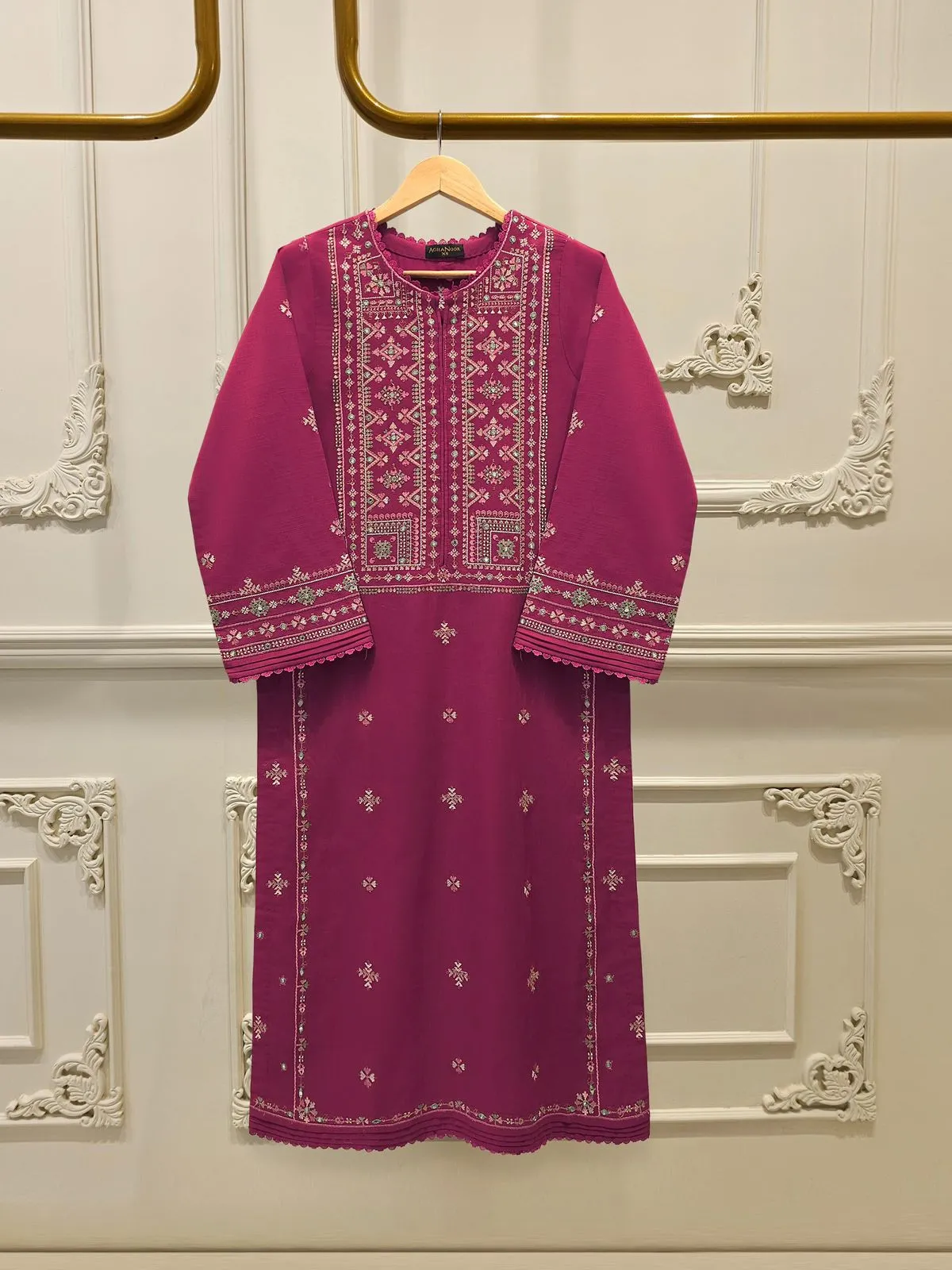 AGHA NOOR S112827