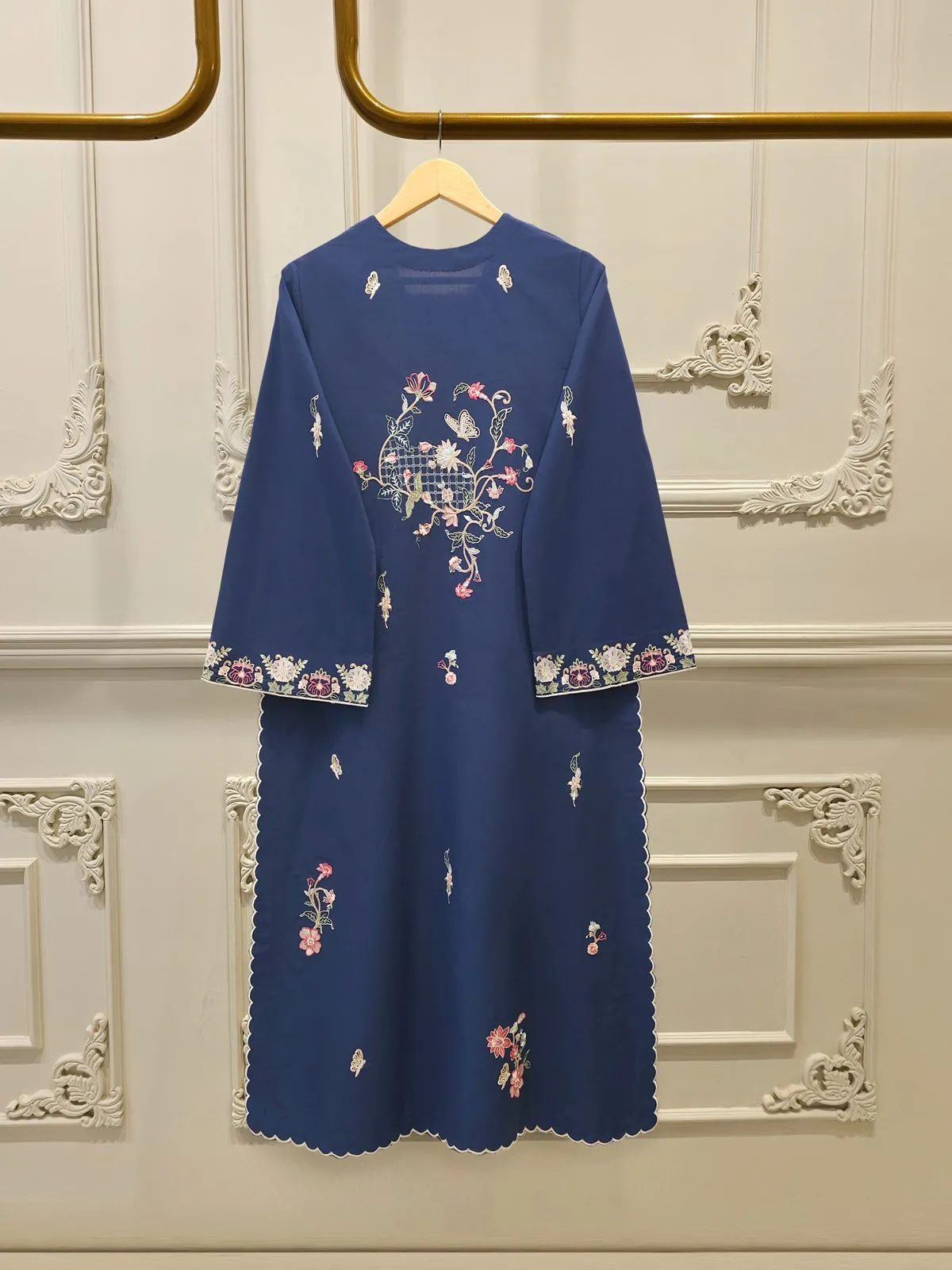 AGHA NOOR WS00195
