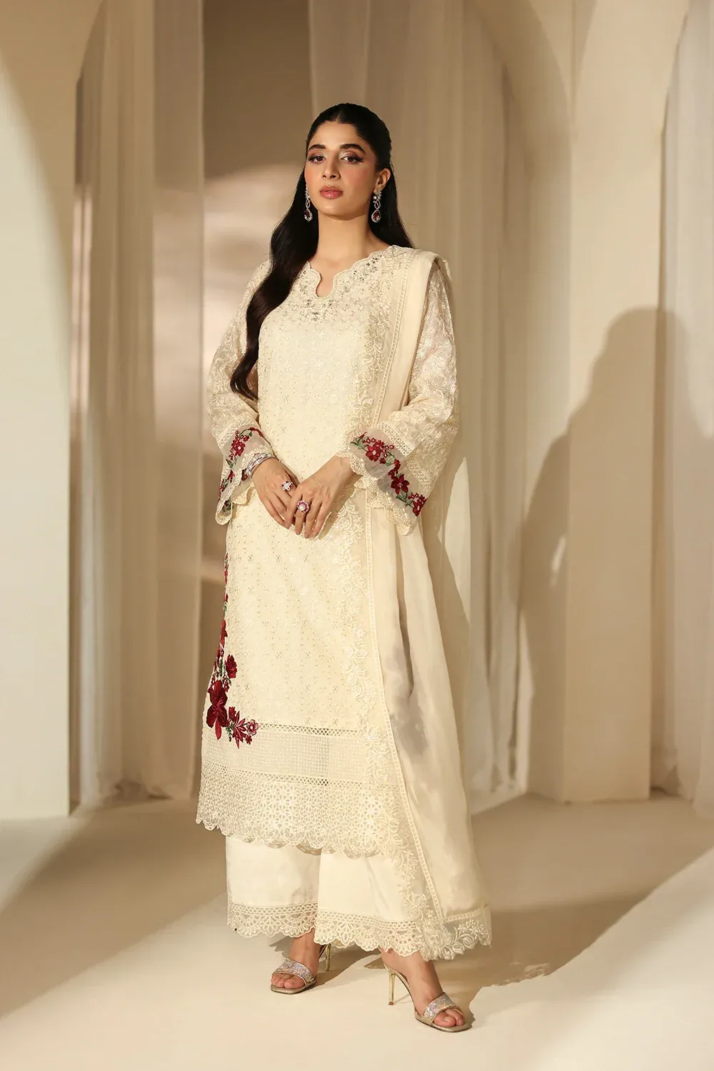 AZURE LUXE Ivory Flora
