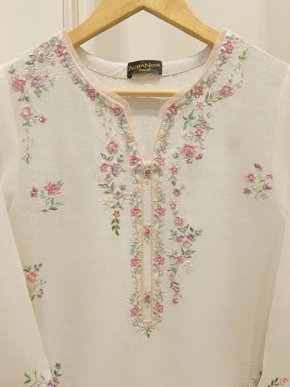 AGHA NOOR S112910