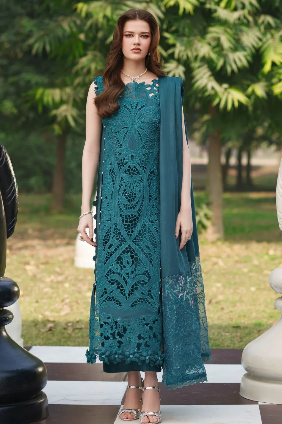 PARISHAY SQ-04 | 3 PC LAWN