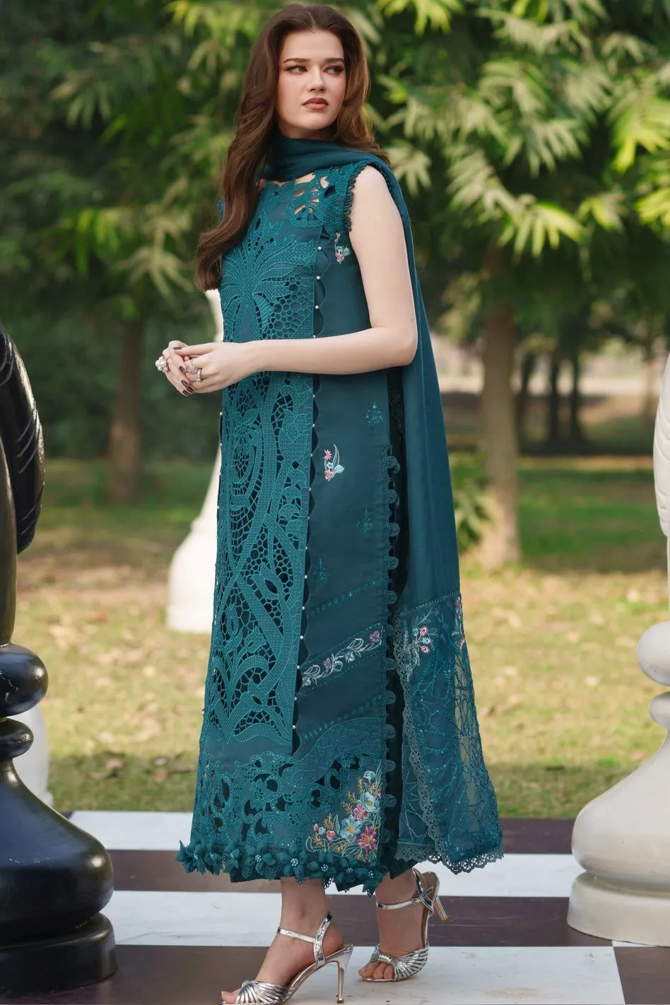 PARISHAY SQ-04 | 3 PC LAWN