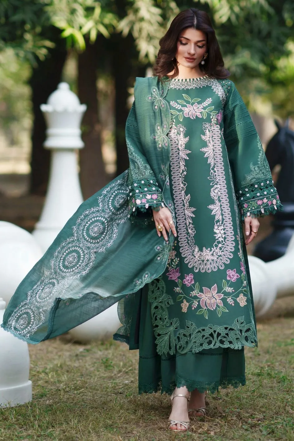 PARISHAY SQ-15 | 3 PC LAWN