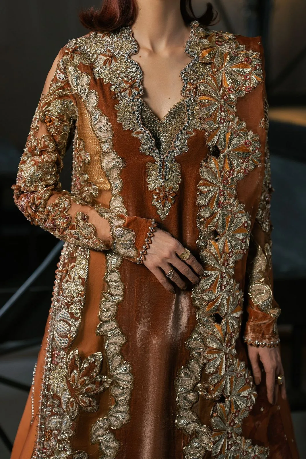 AFROZEH HAYAT ZAVAA