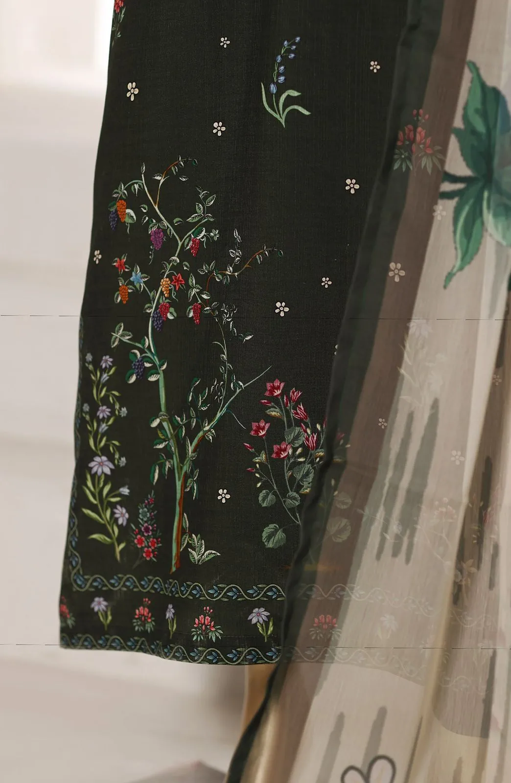 Sadabahar Printed Stitched Kaftaan