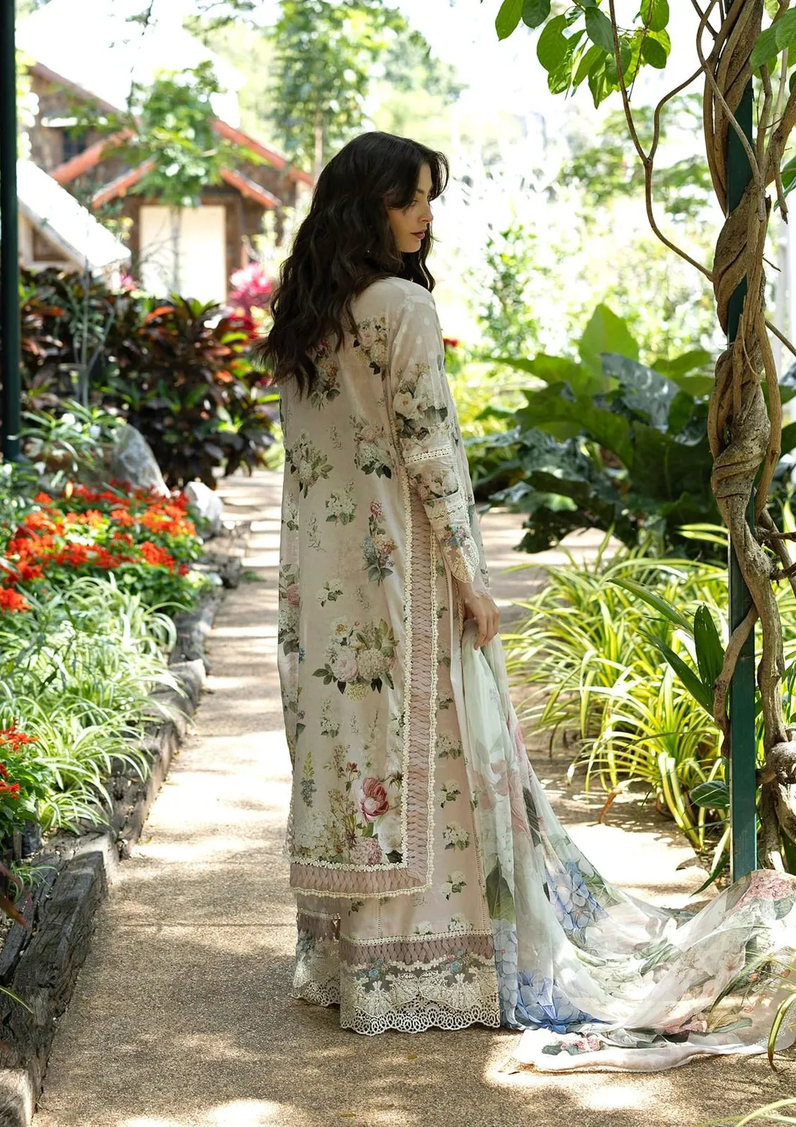 ELAF SIGNATURE EMBROIDERED PRINTS