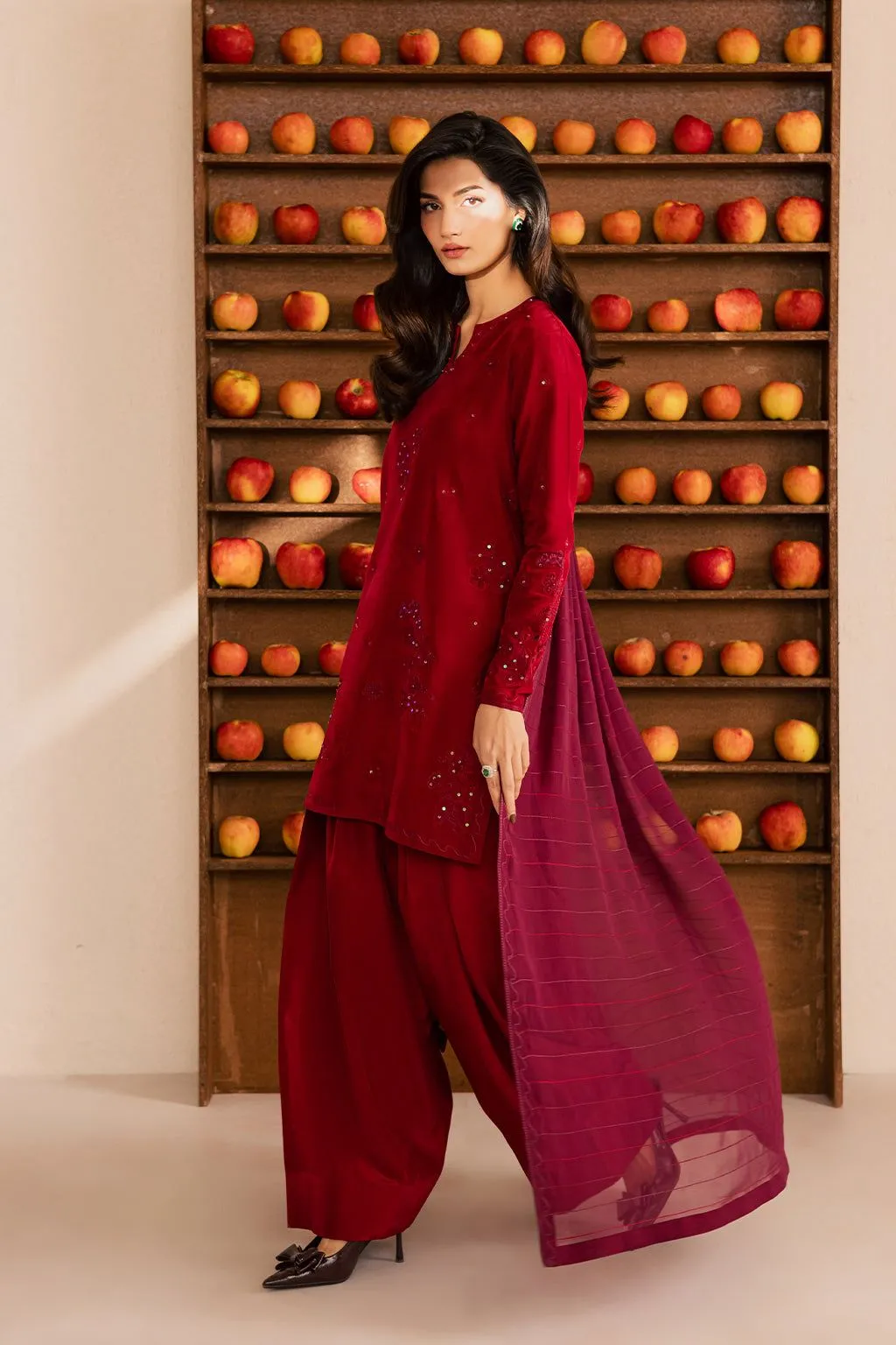 VANYA RTW