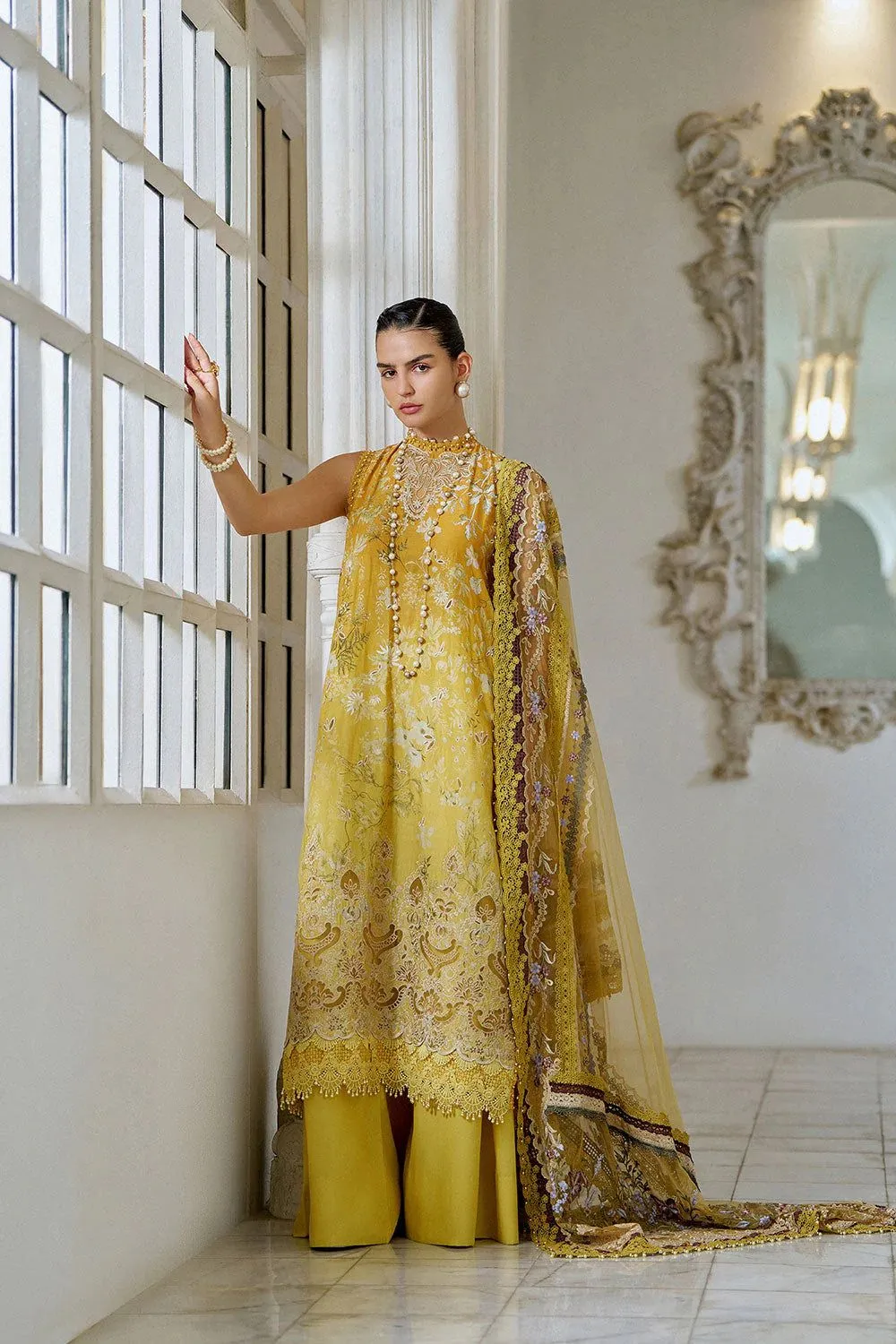 SOBIA NAZIR LUXURY LAWN