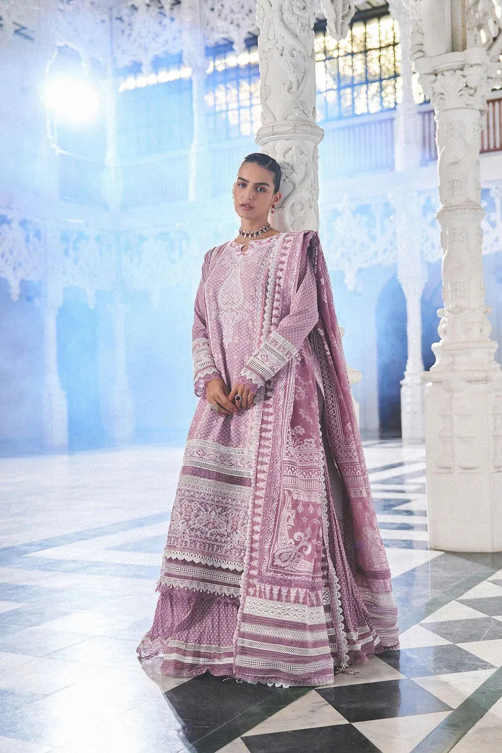 SOBIA NAZIR LUXURY LAWN