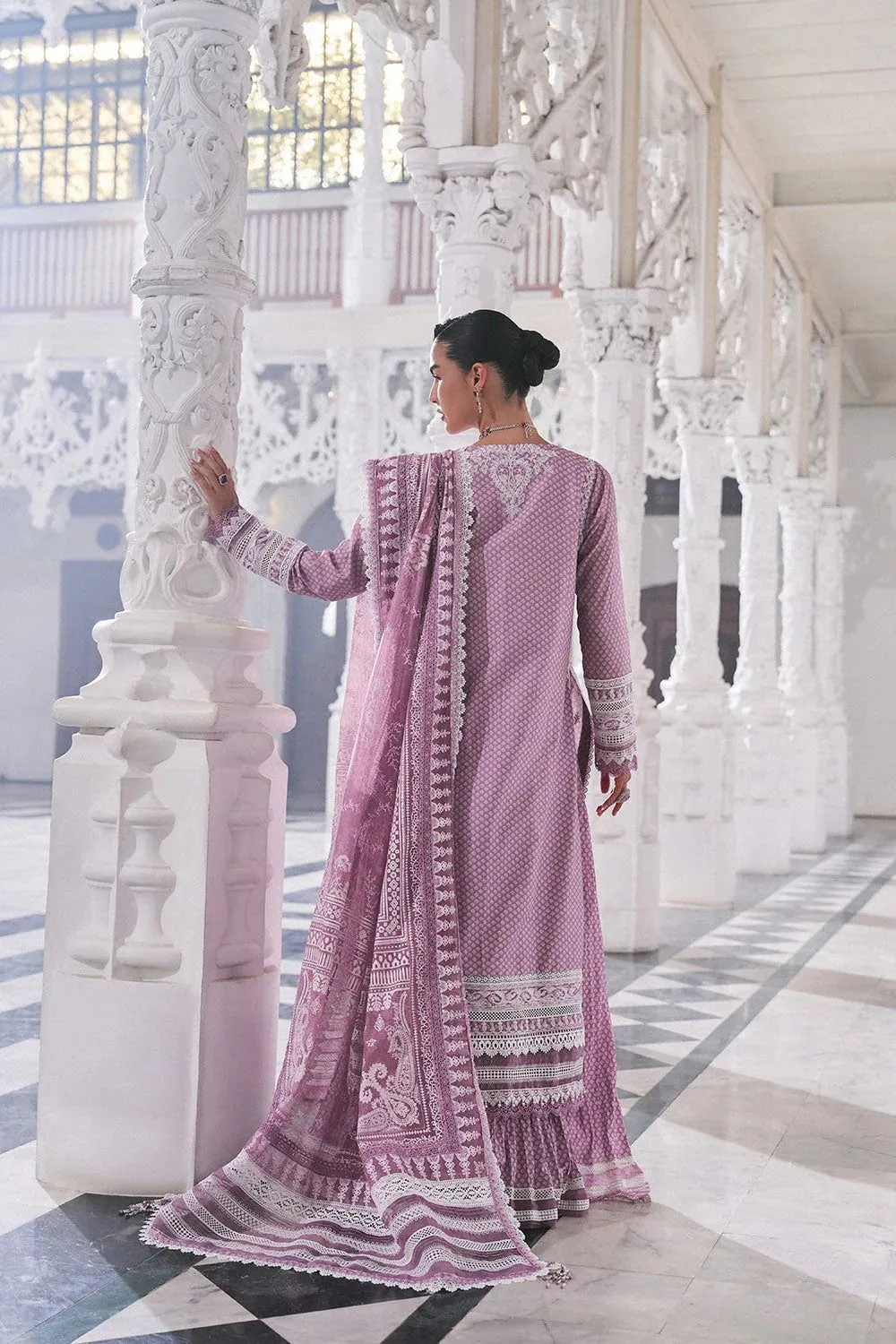 SOBIA NAZIR LUXURY LAWN